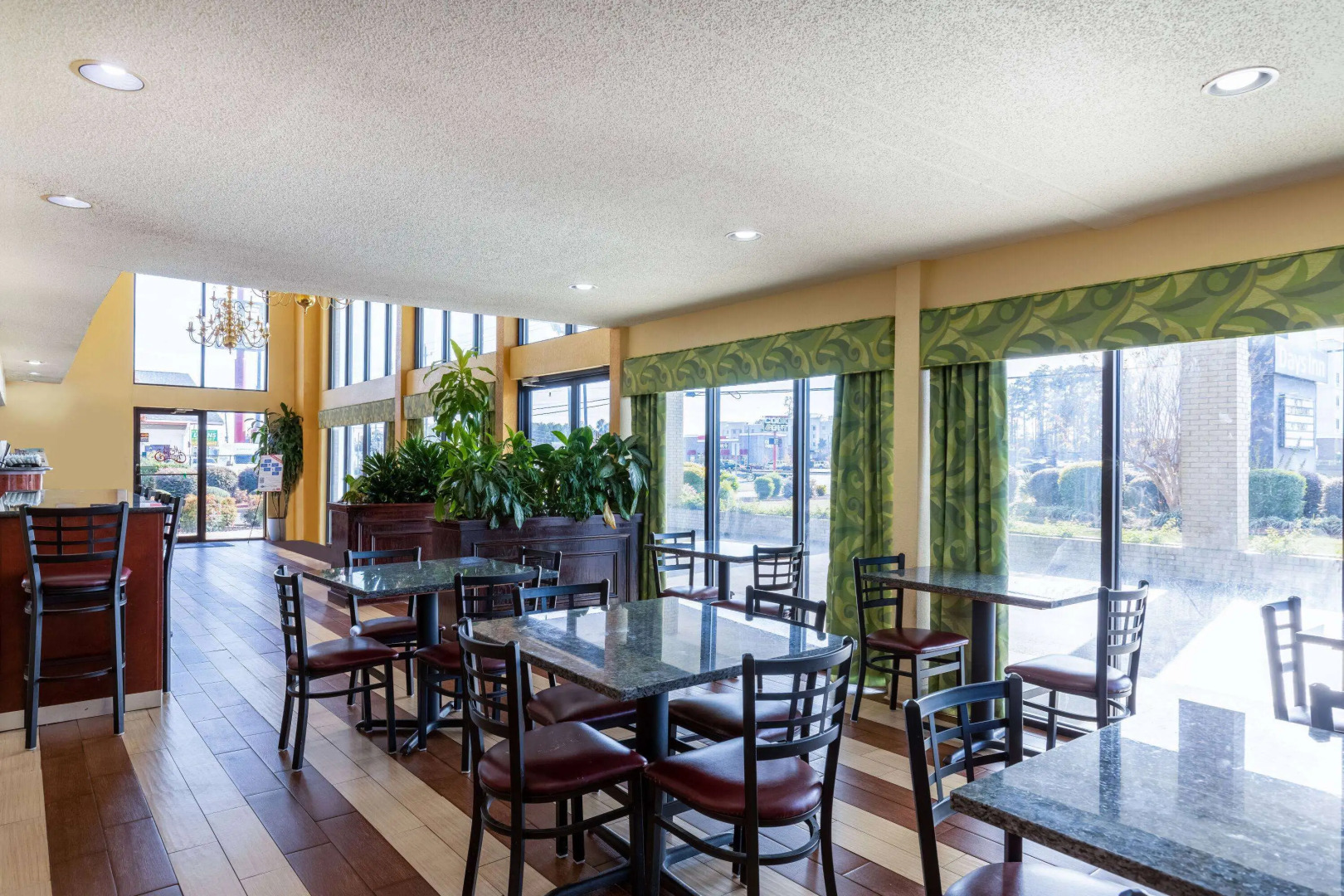 Days Inn by Wyndham Florence/I-95 North