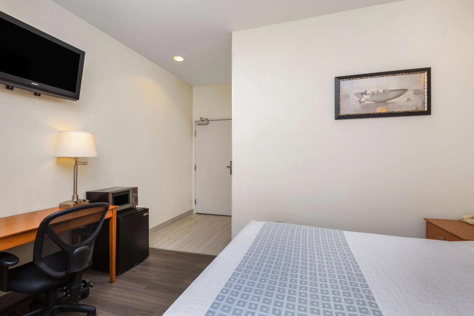 La Quinta Inn & Suites by Wyndham Tulare