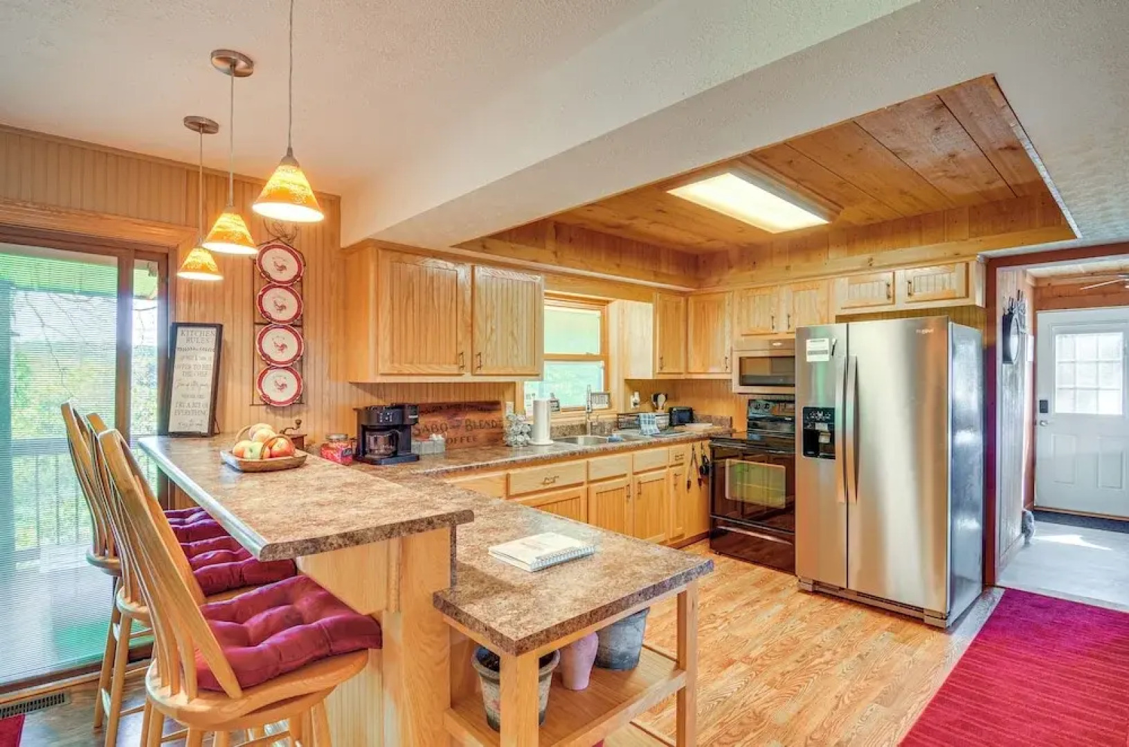 4 Mi to Cumberland River: Cabin w/ Deck & Fire Pit