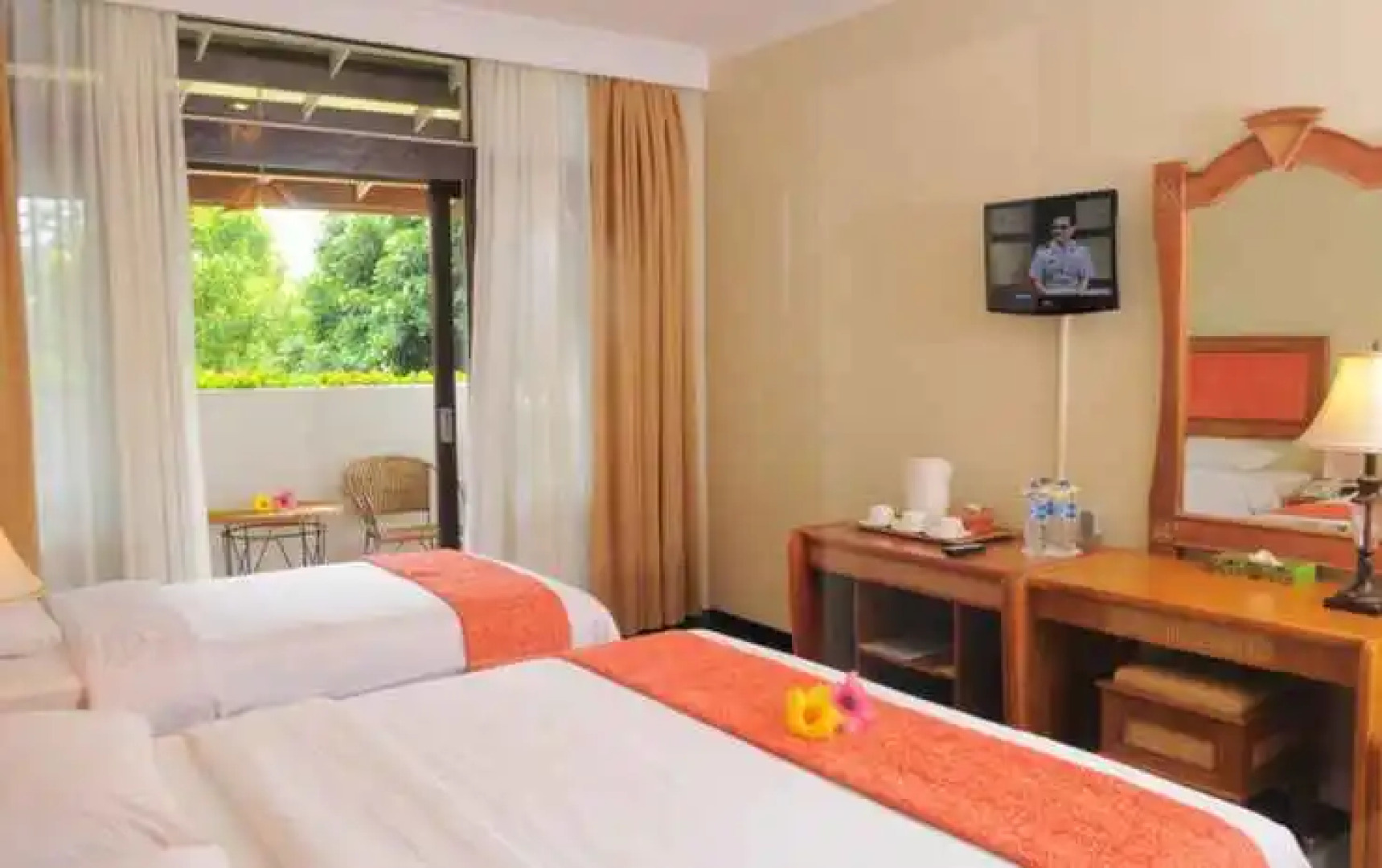 Nuwis Hotel & Convention