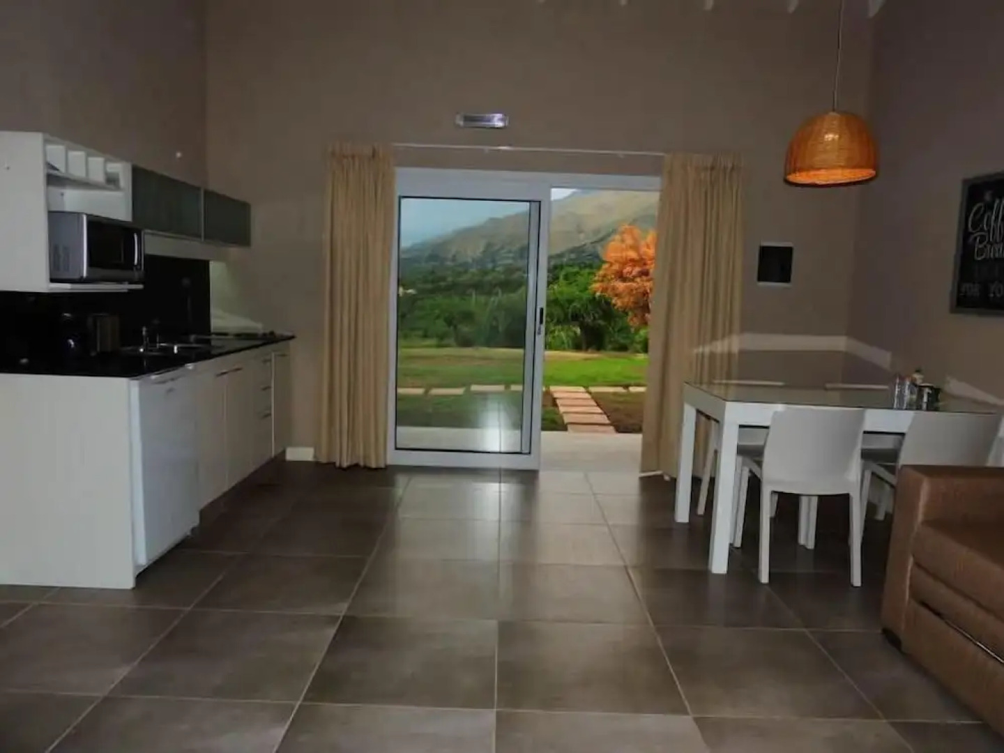 Parque Los Nogales Apart Hotel