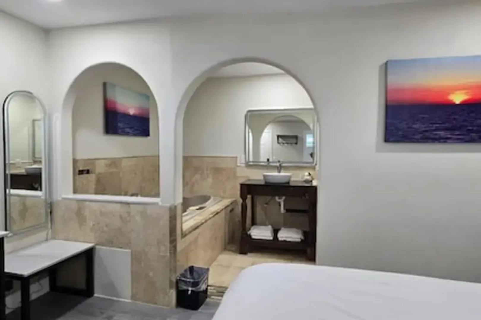 Hotel Avenida Victorville I 15