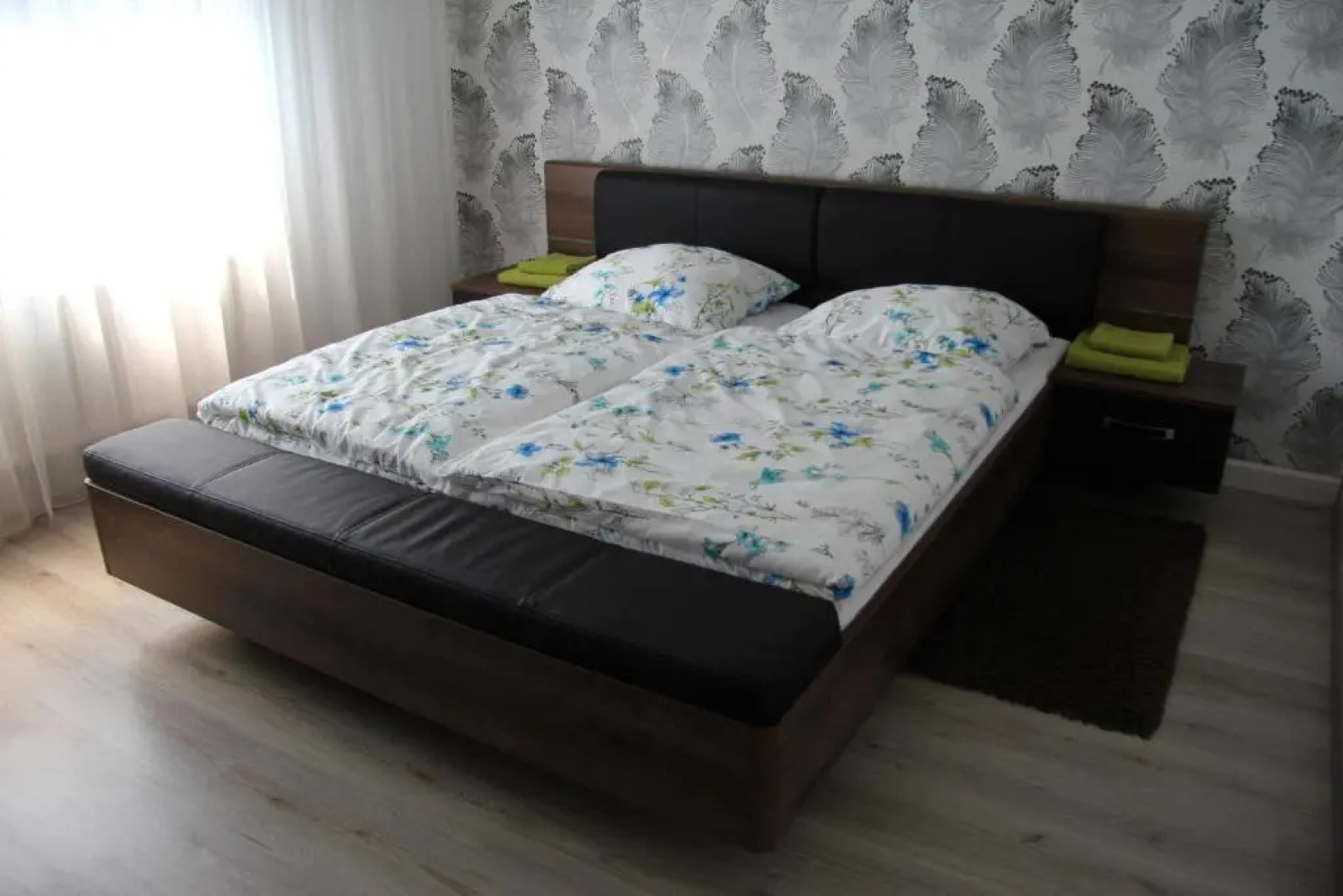 Geräumige 4 Zimmer Wohnung an den Kaiserthermen