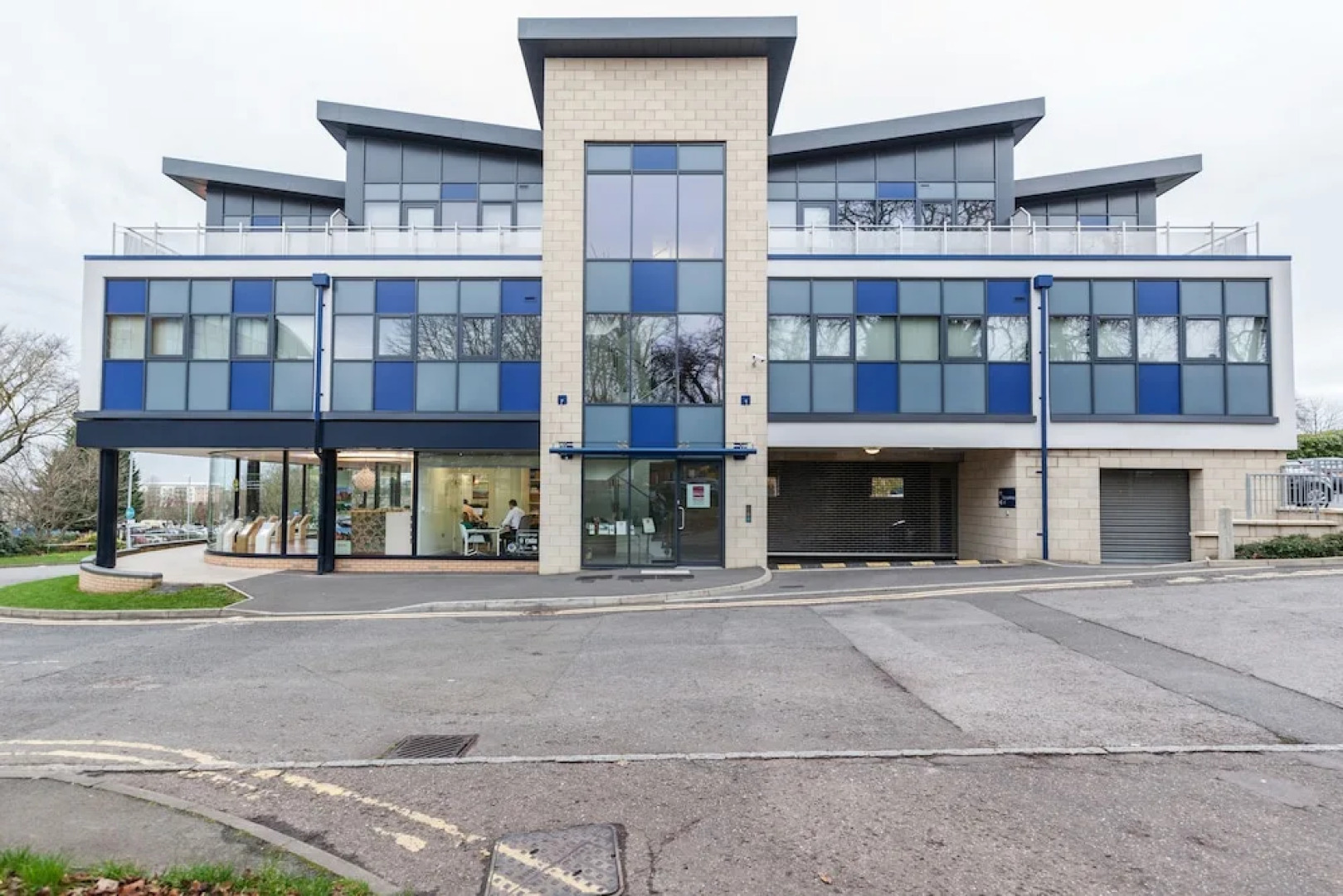 Roomspace Apartments -New Manor House