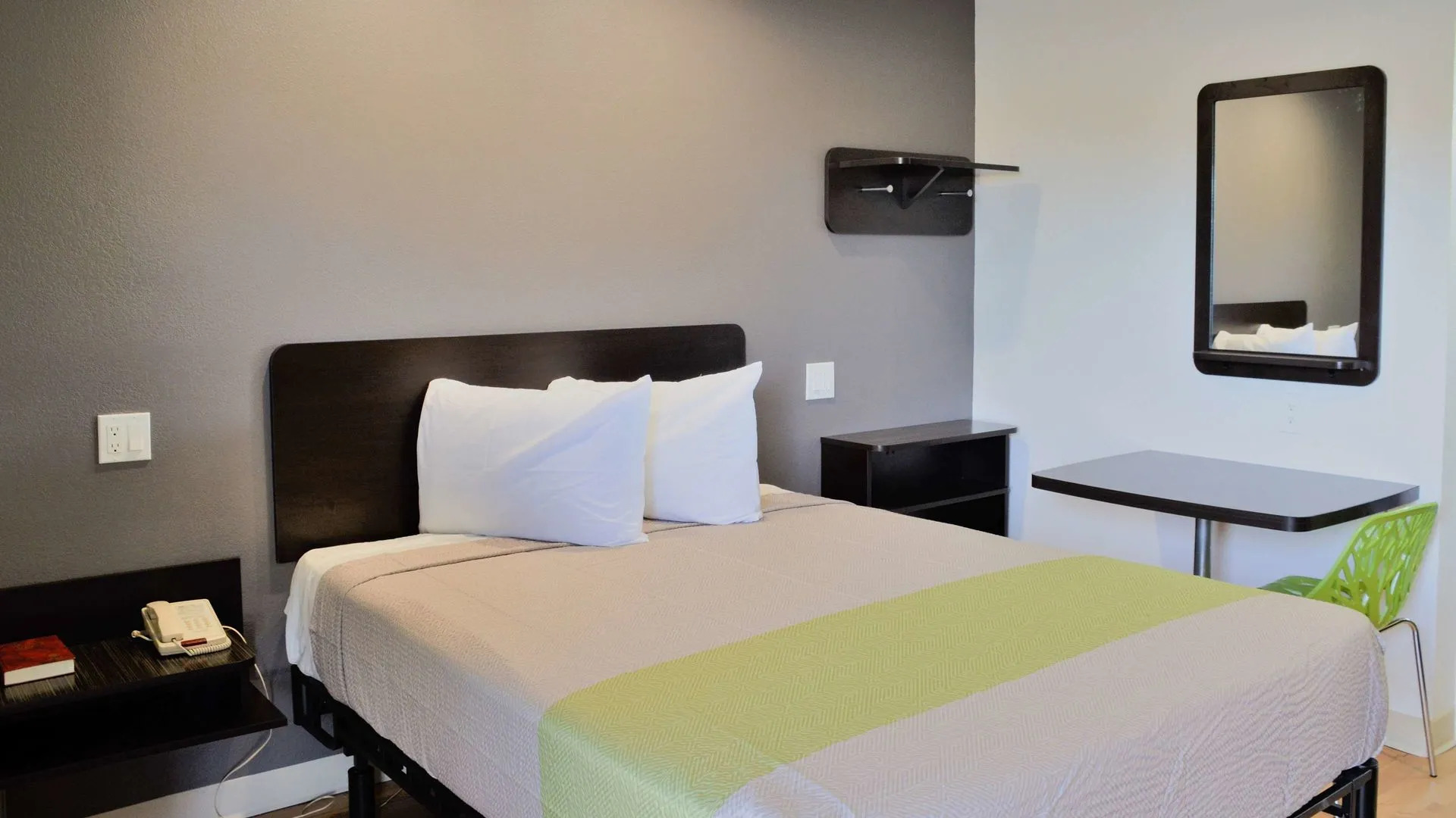 Studio 6 Buttonwillow, CA