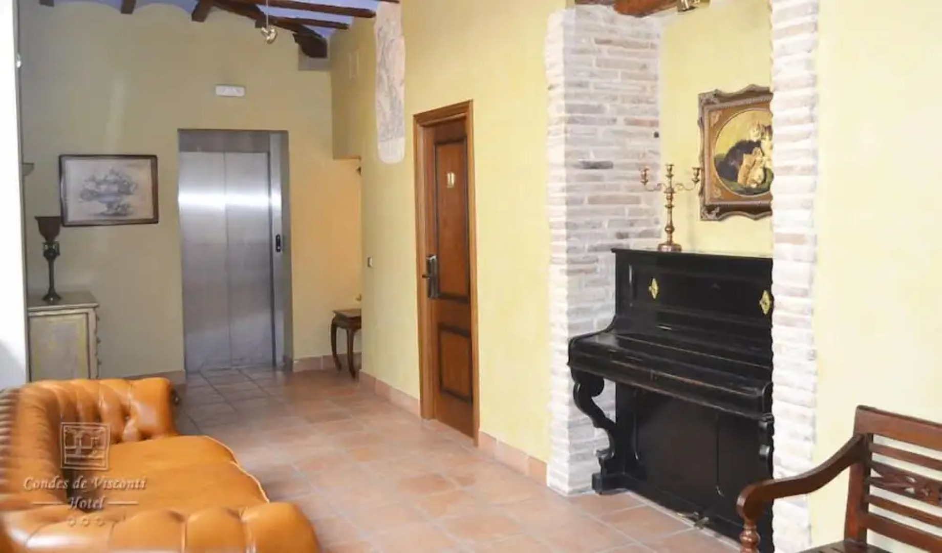 Hotel Condes de Visconti