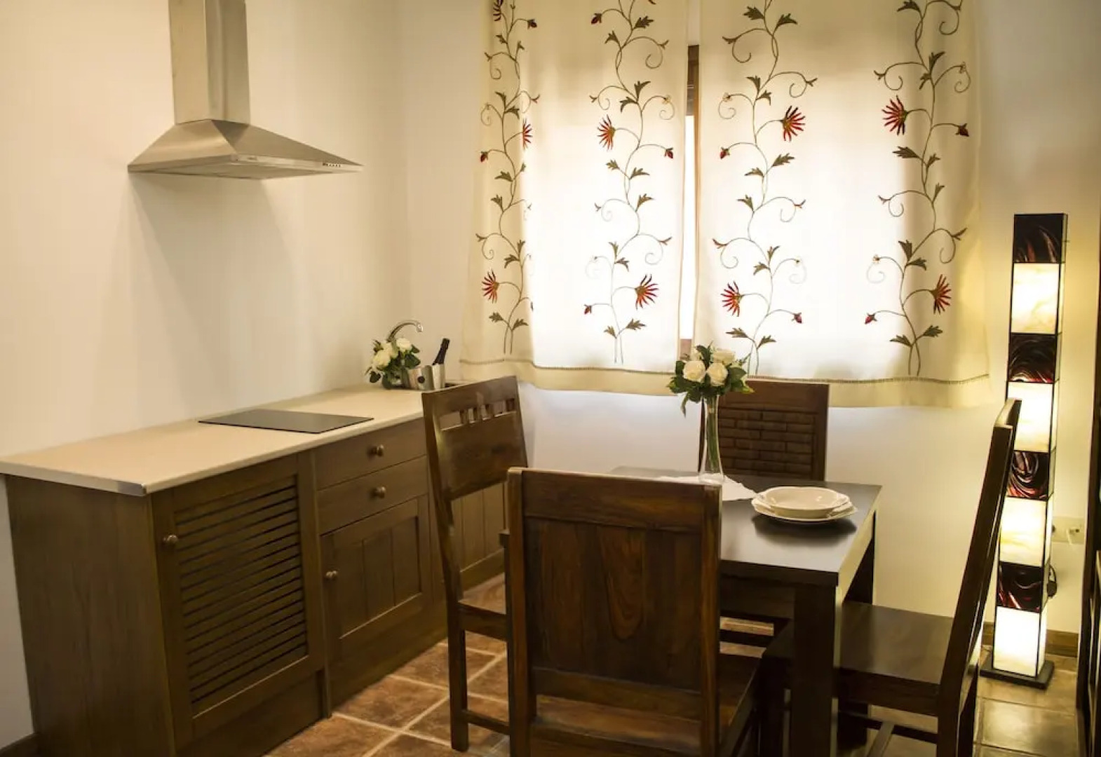 Alojamientos Victoria S.L.