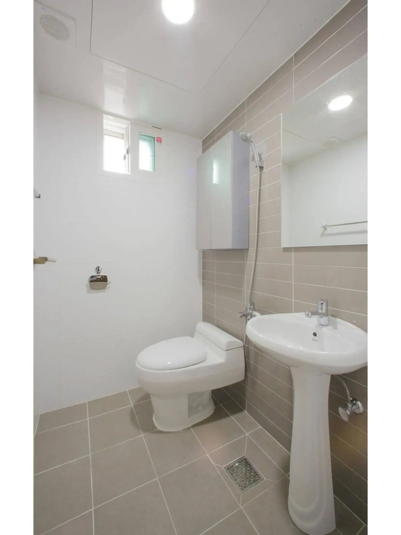 KW Hongdae Line Hostel