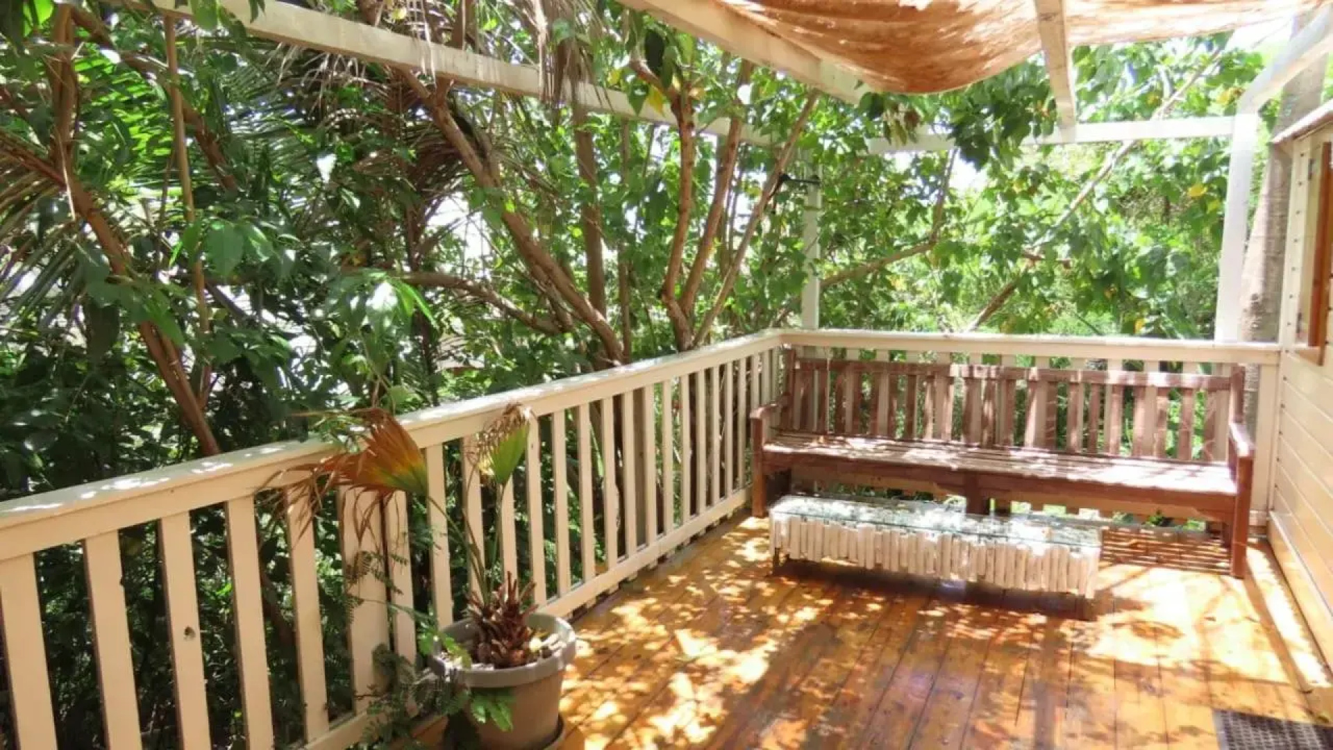 Akunamatata Guest House Cul de Sac