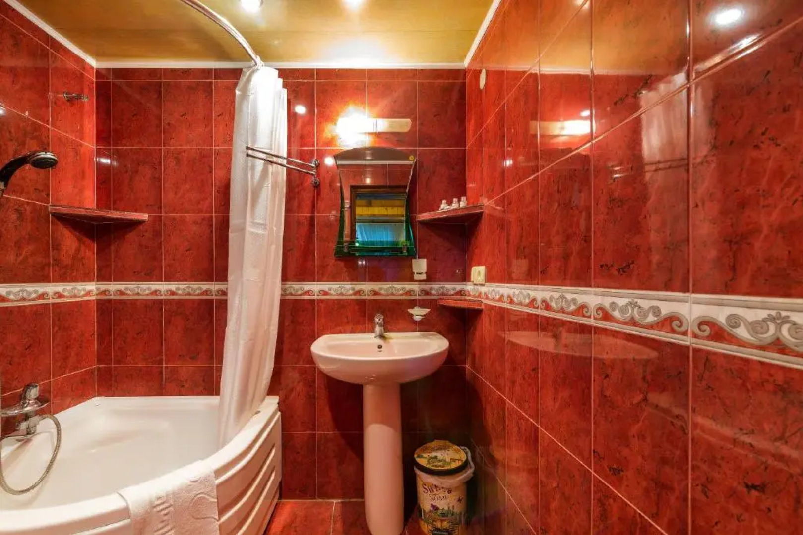 Salomes Apartment Tuti