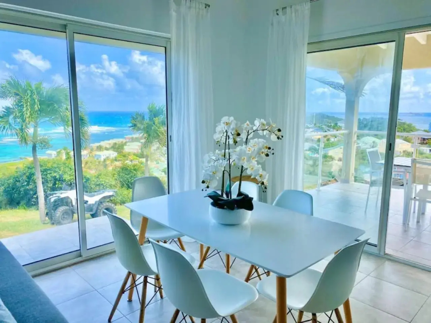 V5 Between sky and sea, Caribbean magical view