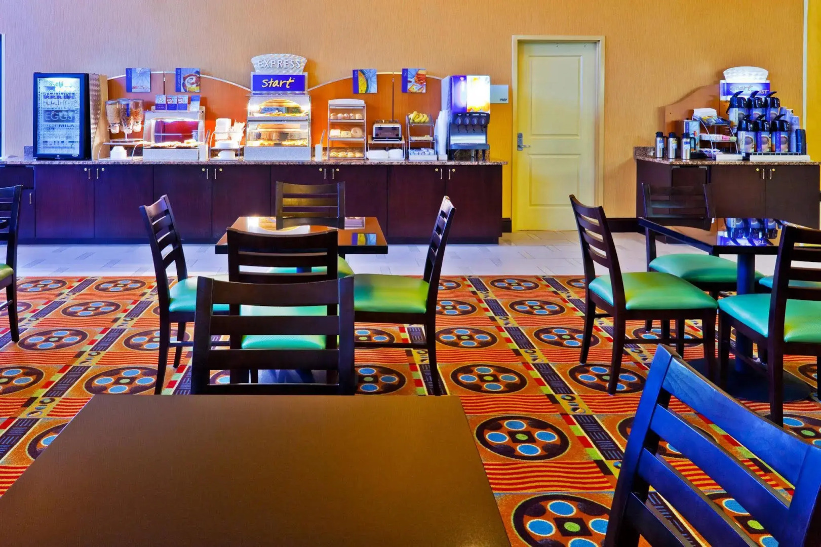 Holiday Inn Express Hotel and Suites Nashville-Opryland by IHG