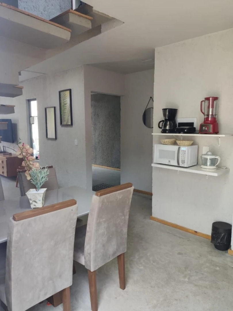 Casa com Piscina 5 Minutos da Praia do Marceneiro