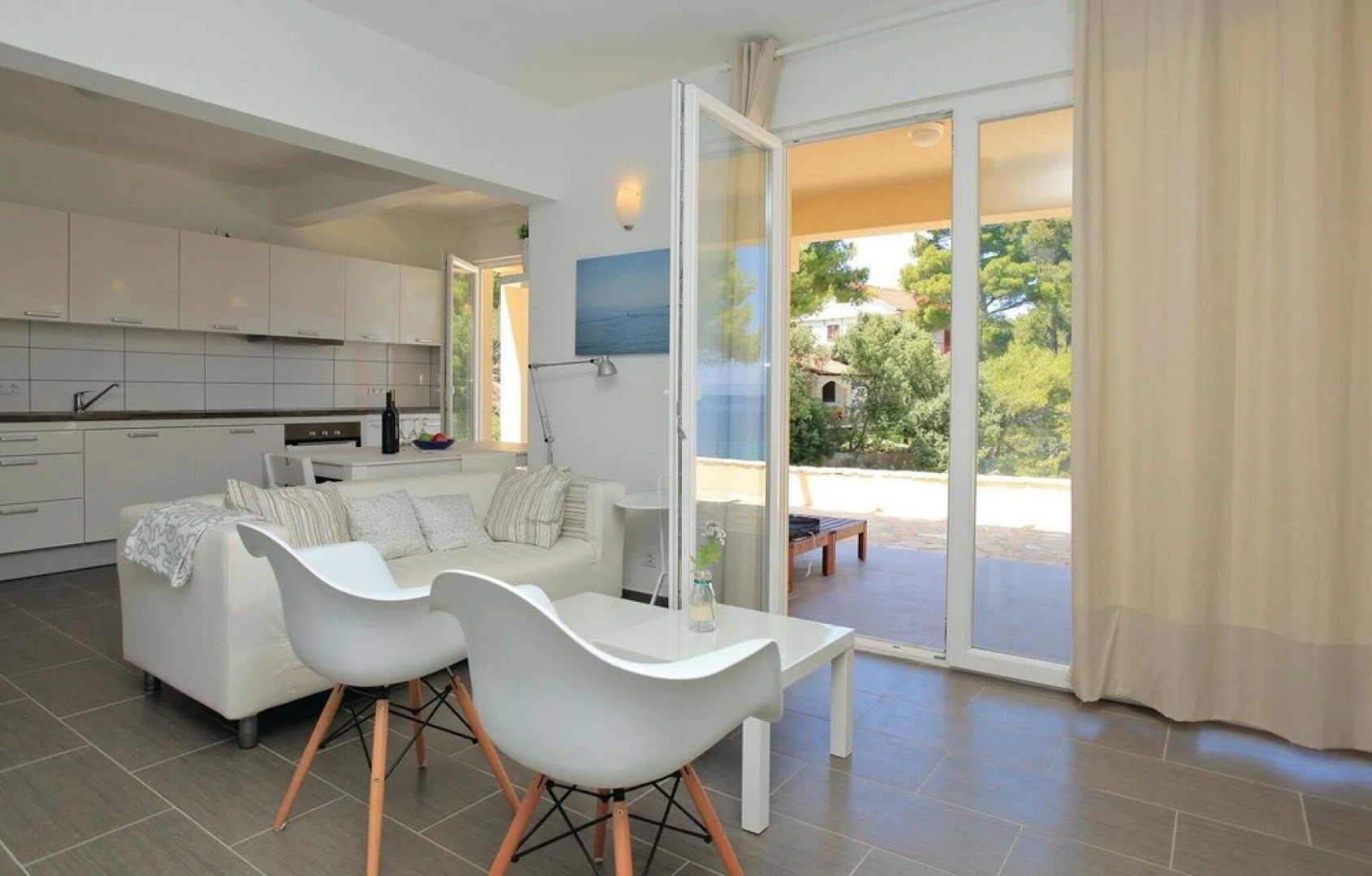 Stunning Home in Prigradica With Jacuzzi, Wifi and 8 Bedrooms