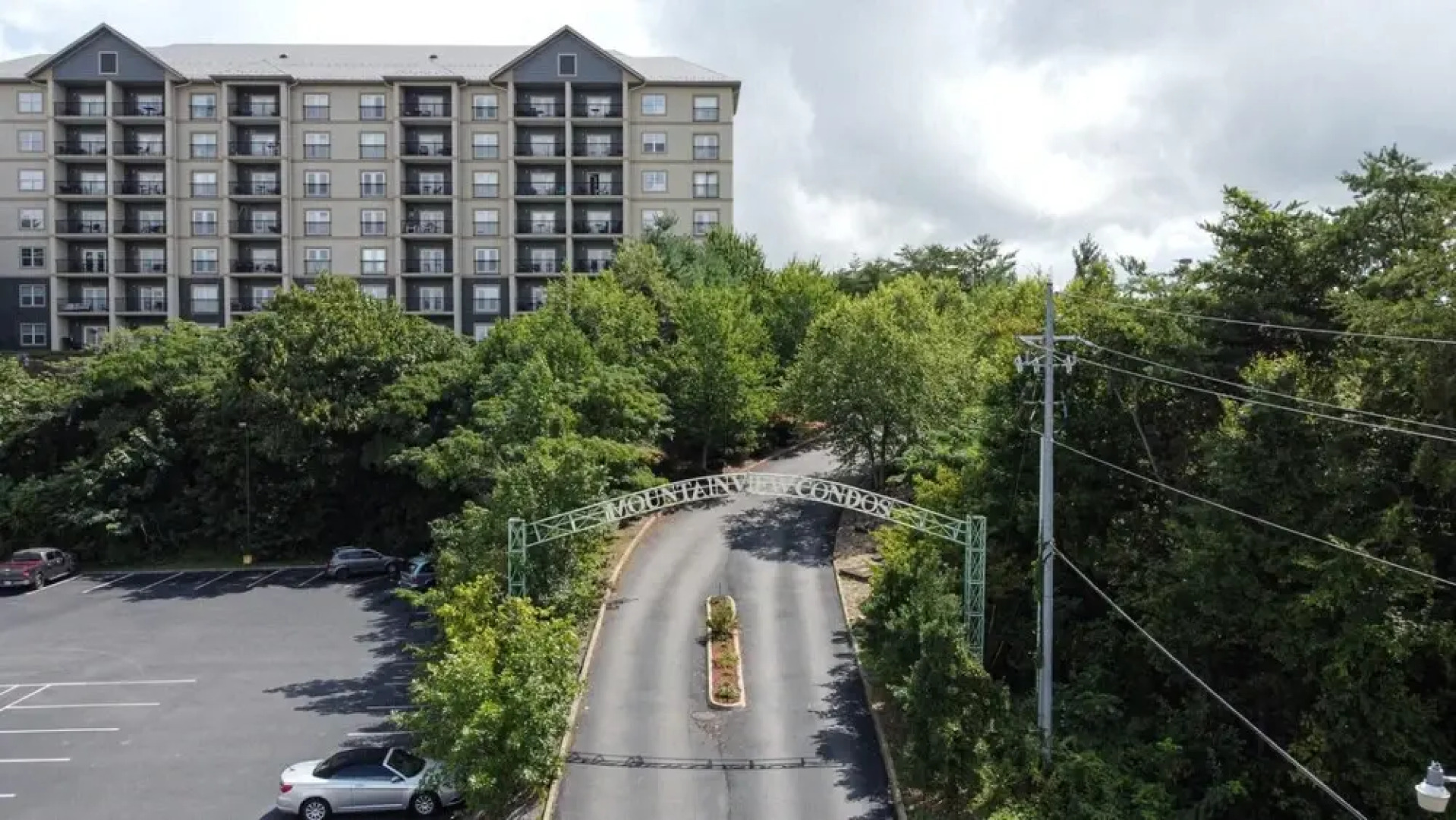 MVC - Unit 1302 - The Cove