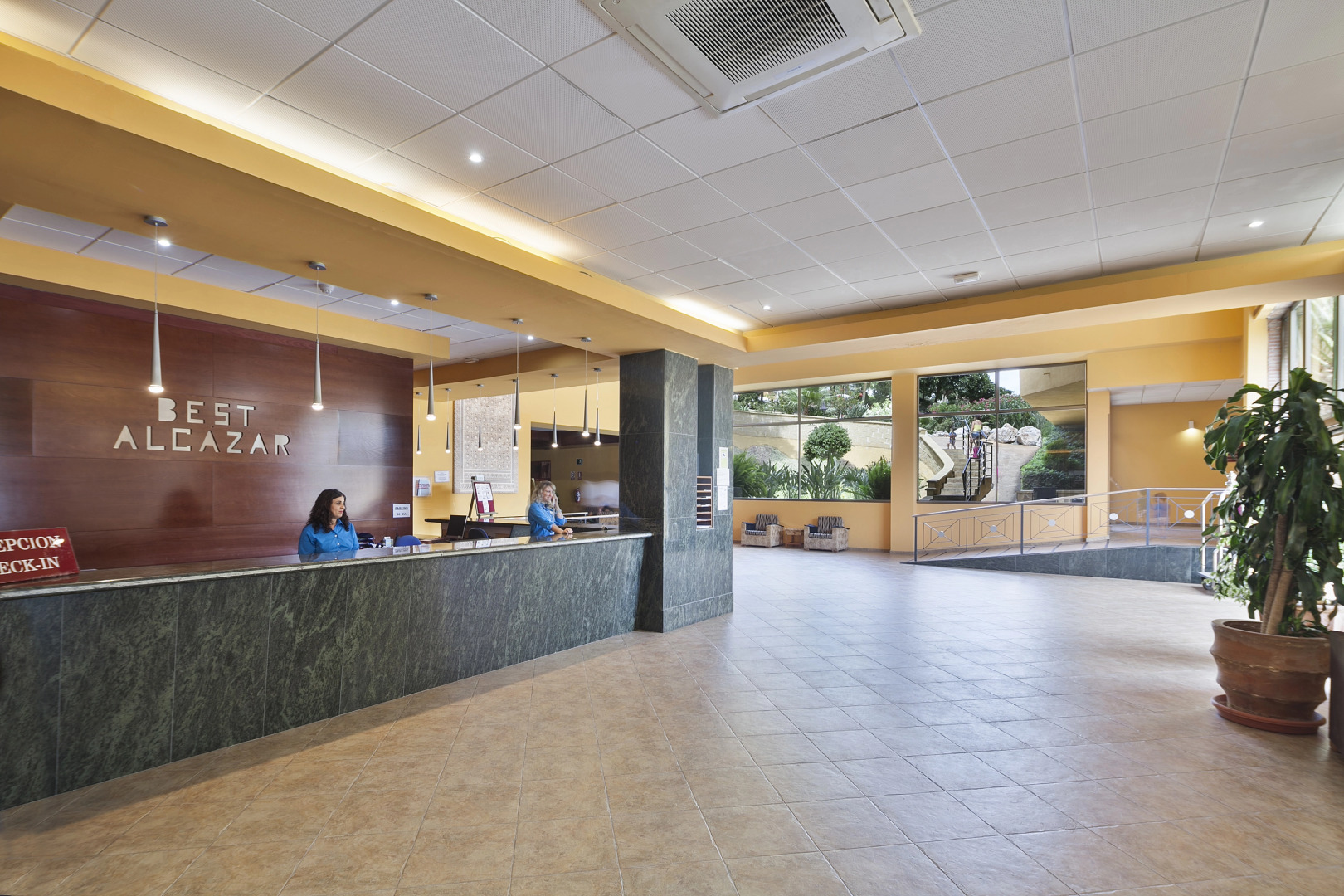 Отель Best Alcazar