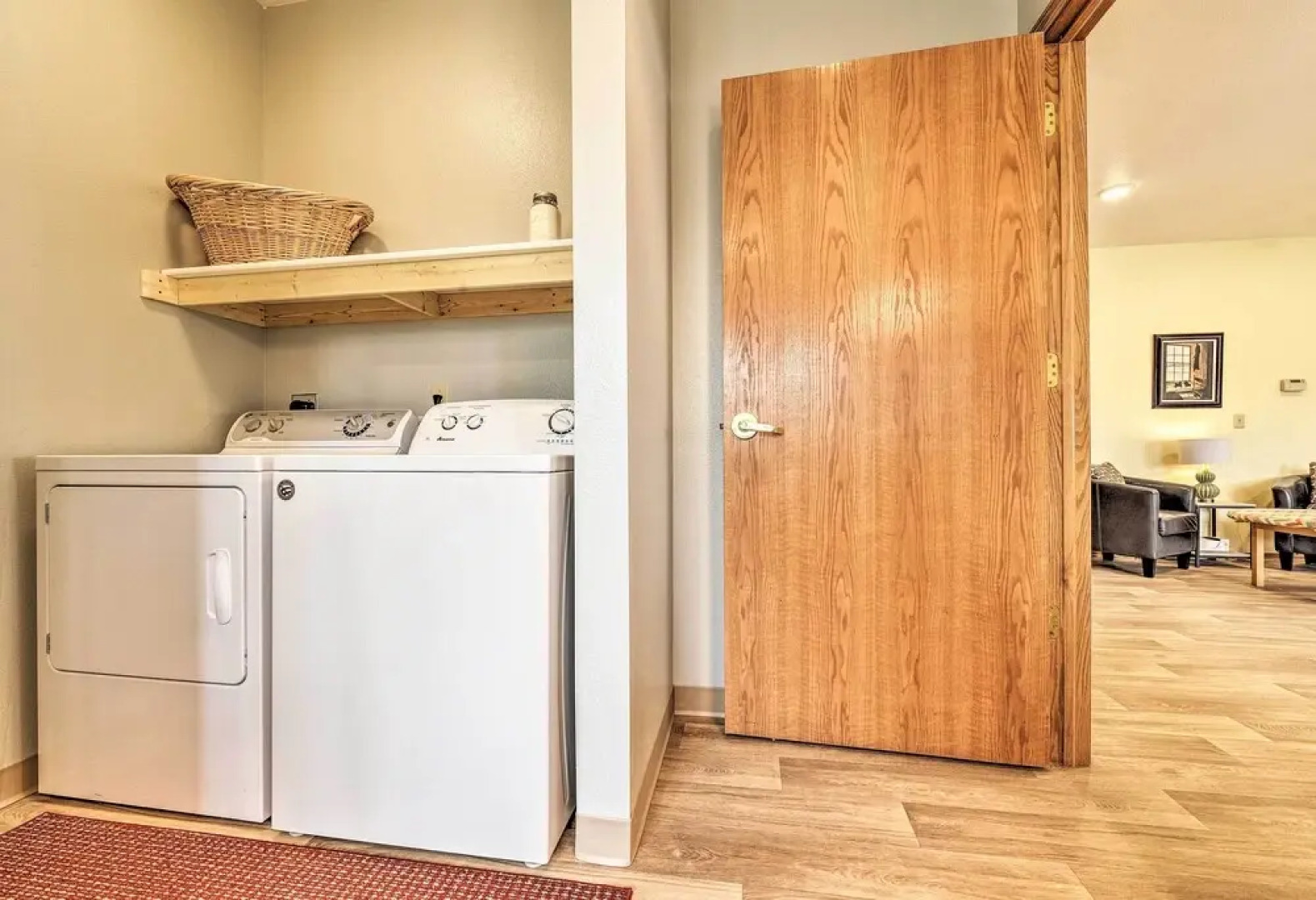 Spacious Home 10 Minutes to Ten Sleep Canyon!