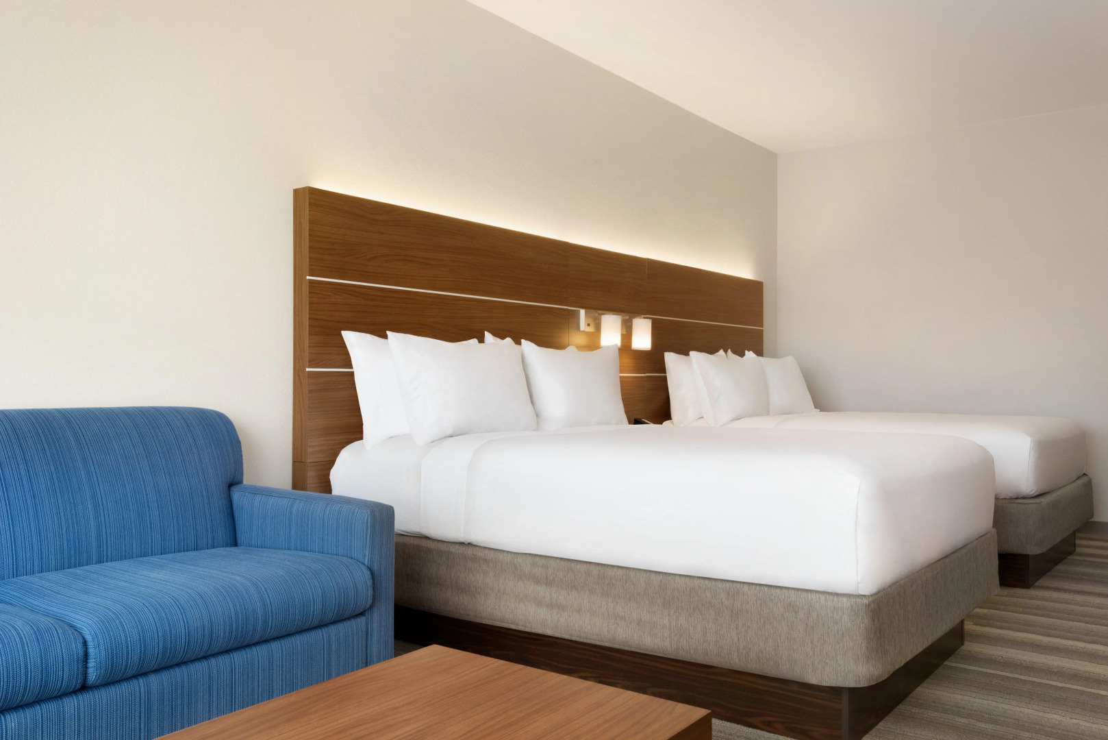 Holiday Inn Express & Suites-Cincinnati South - Wilder by IHG