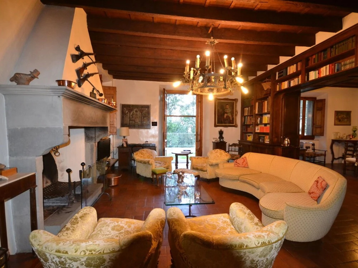 Charming Villa in Tuscany With Swimming Pool