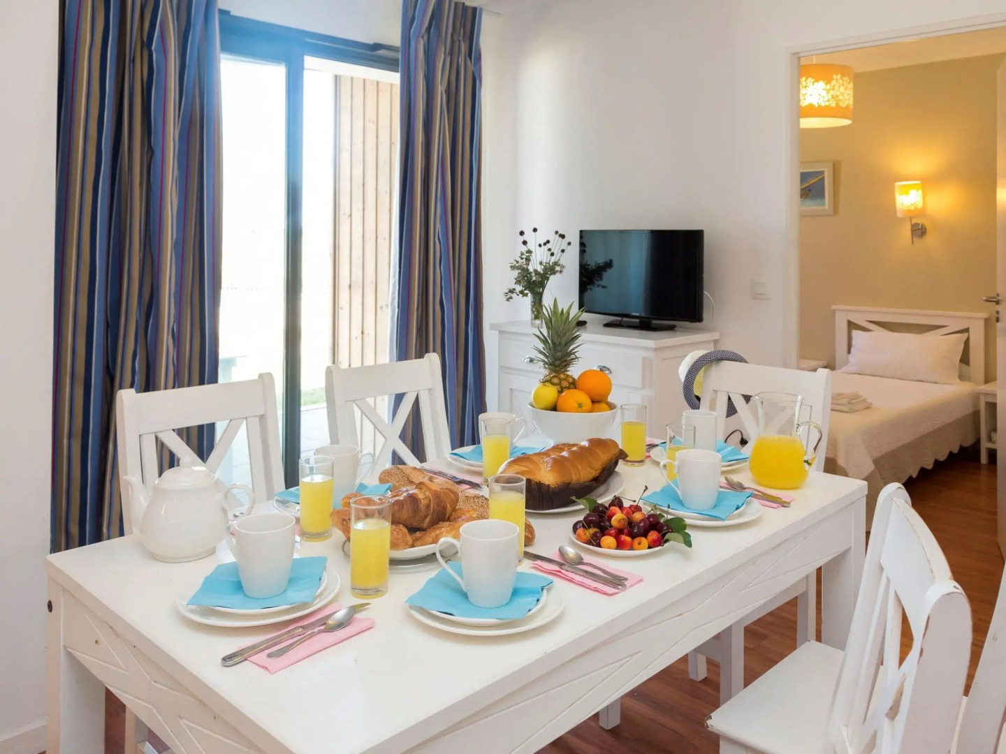 Nicely maintained apartment 100 meters from the beach of Guidel