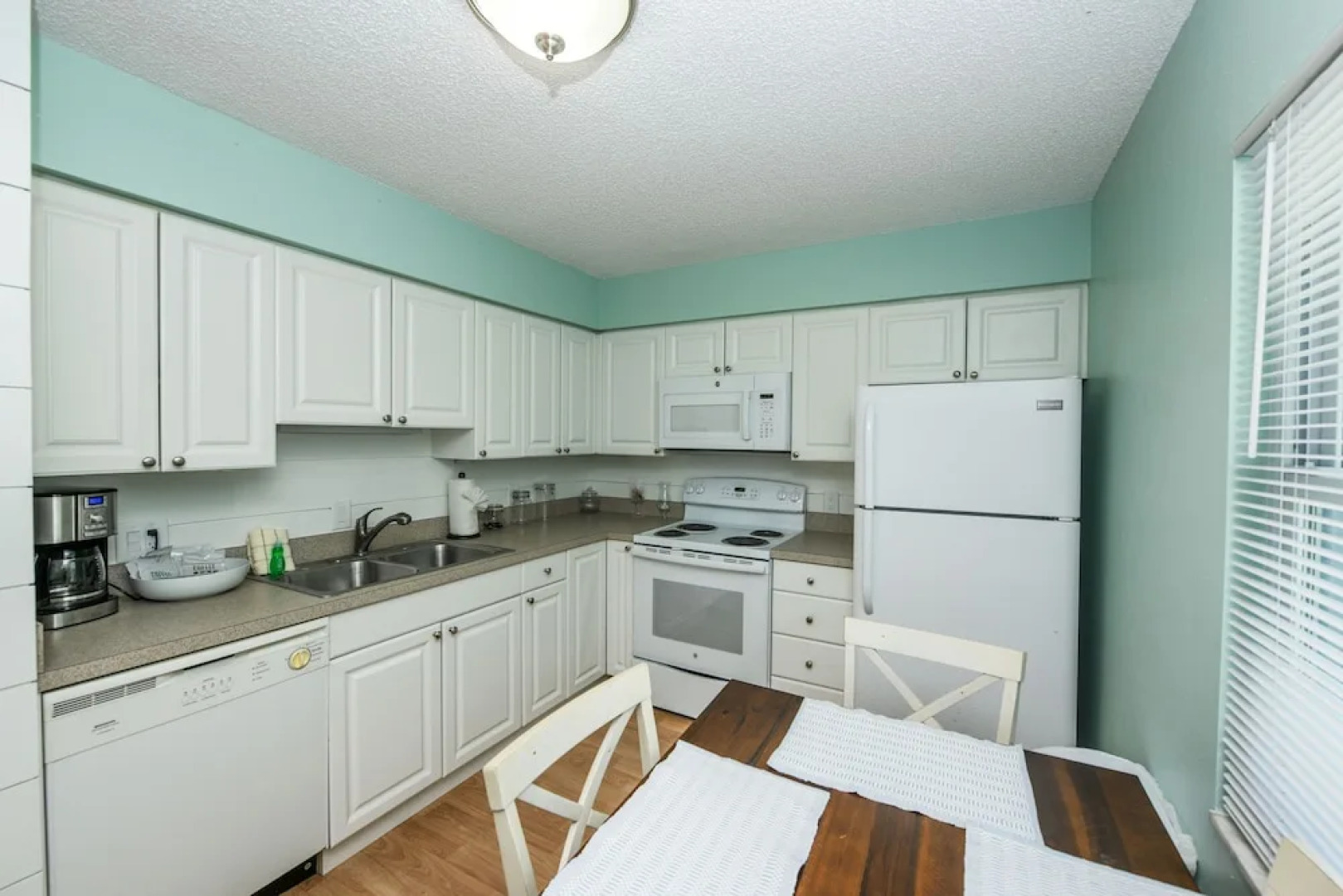 Seashell Chateau by Beachside Management