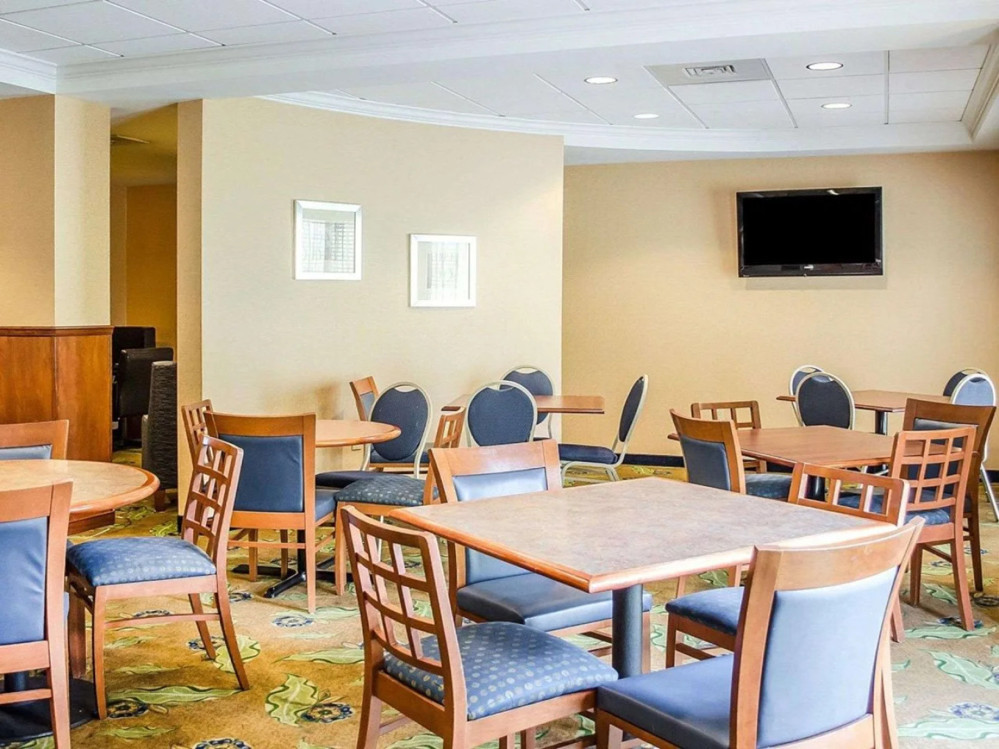 Comfort Suites Lancaster Amish Country