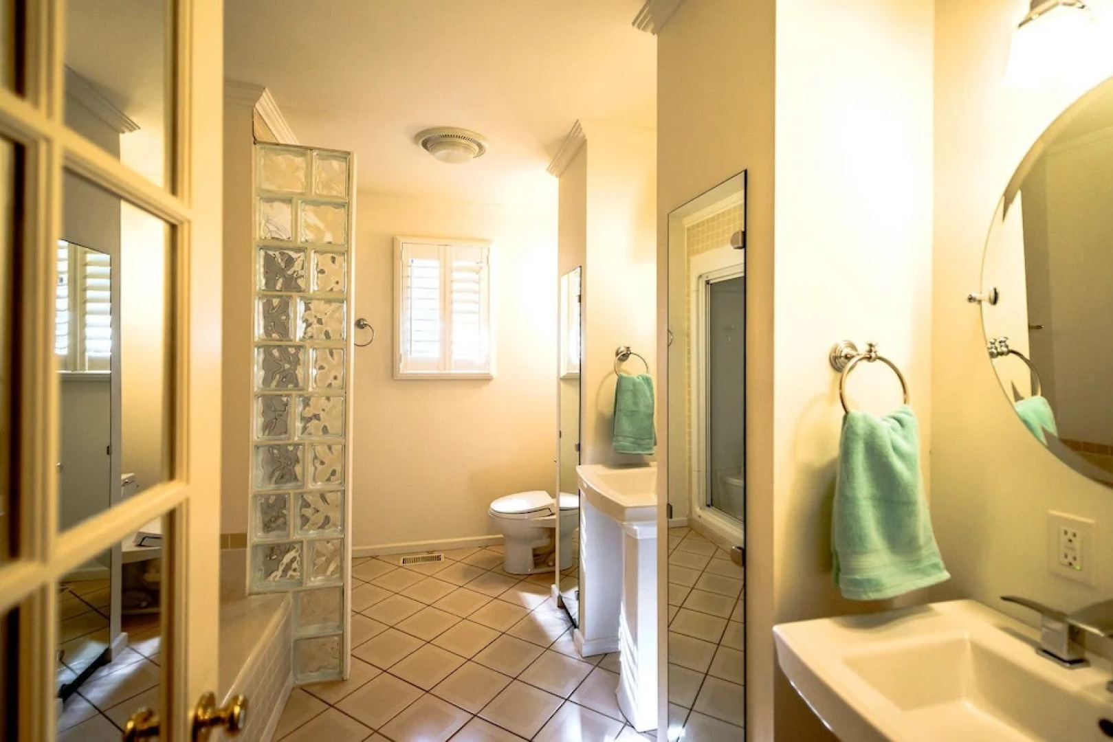 Niagara Falls Lakeview house