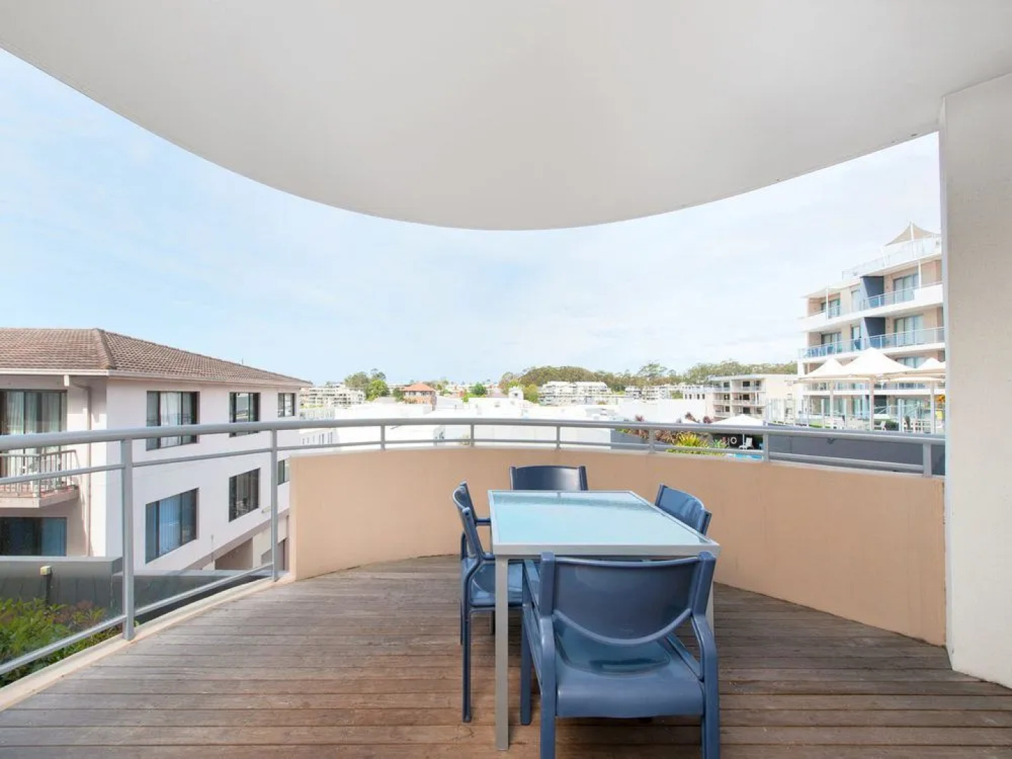 Cote D'Azur, Unit 7/61 Donald Street