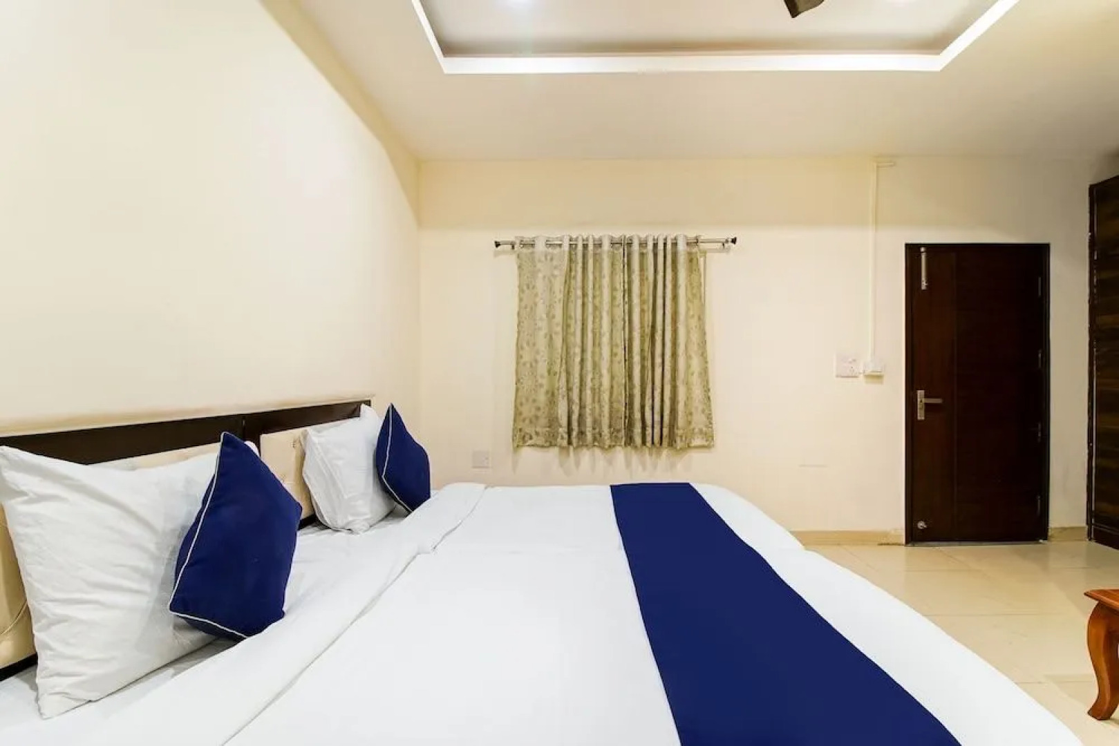 OYO Rooms Golf Course Road II