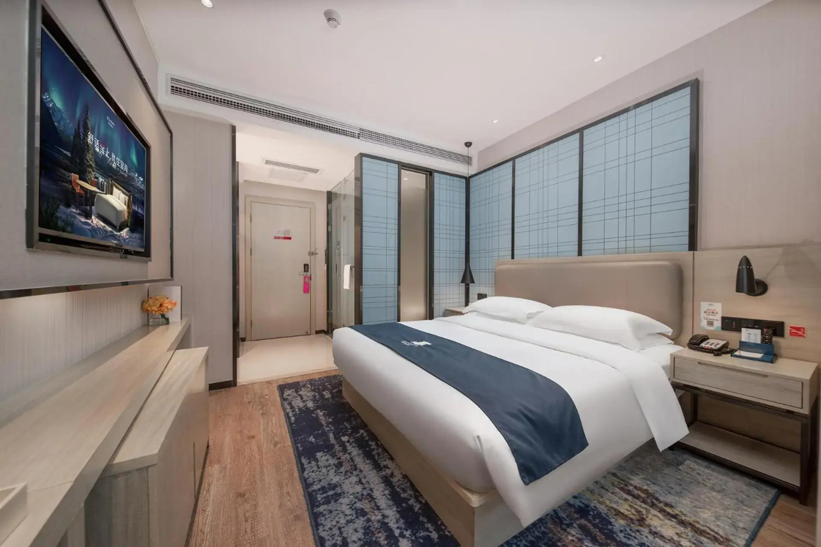 Echarm International Hotel Canton Tower Pazhou Convention and Exhibition Center Lujiang Metro Station Branch - Free Shuttle Bus to Canton Fair Complex During Canton Fair Period