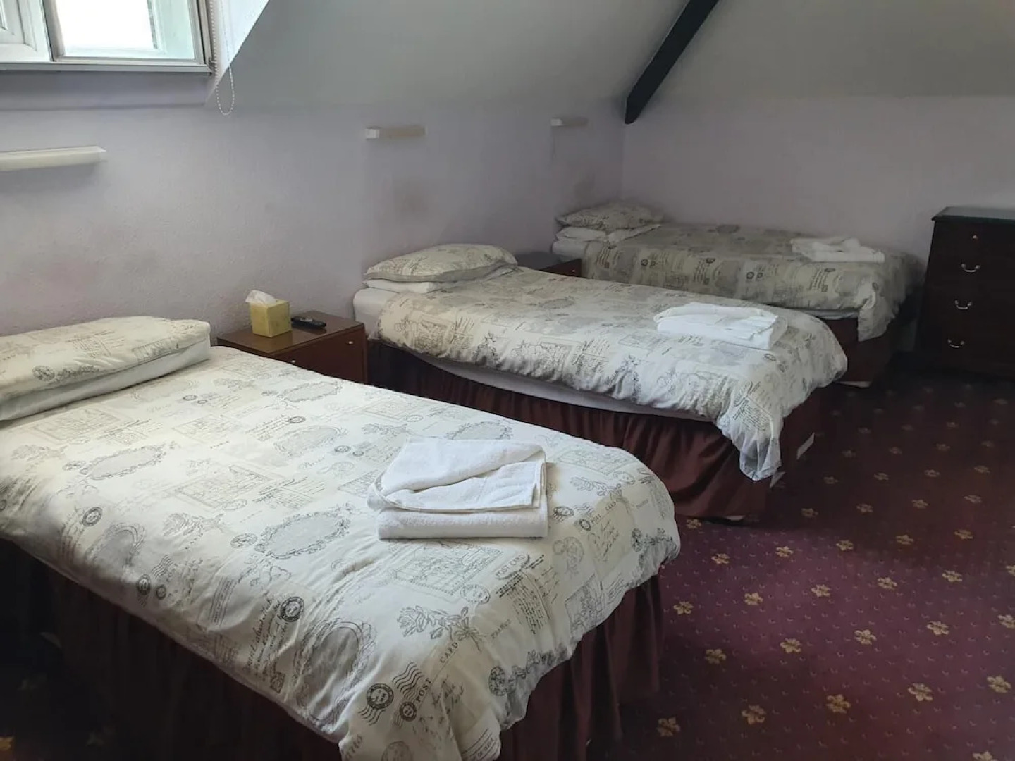 Dove Court Mini Lodge