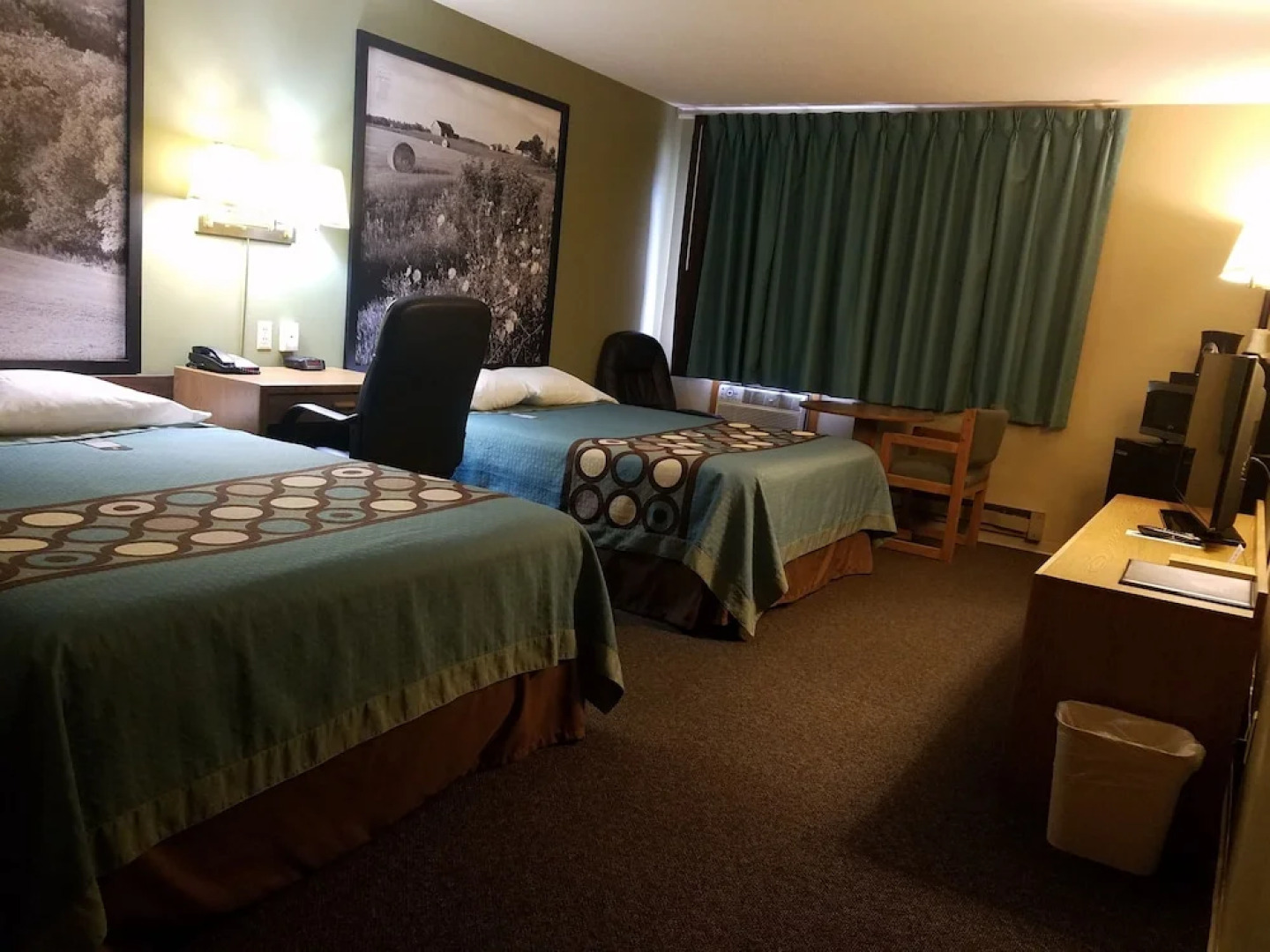 Super 8 By Wyndham Milbank