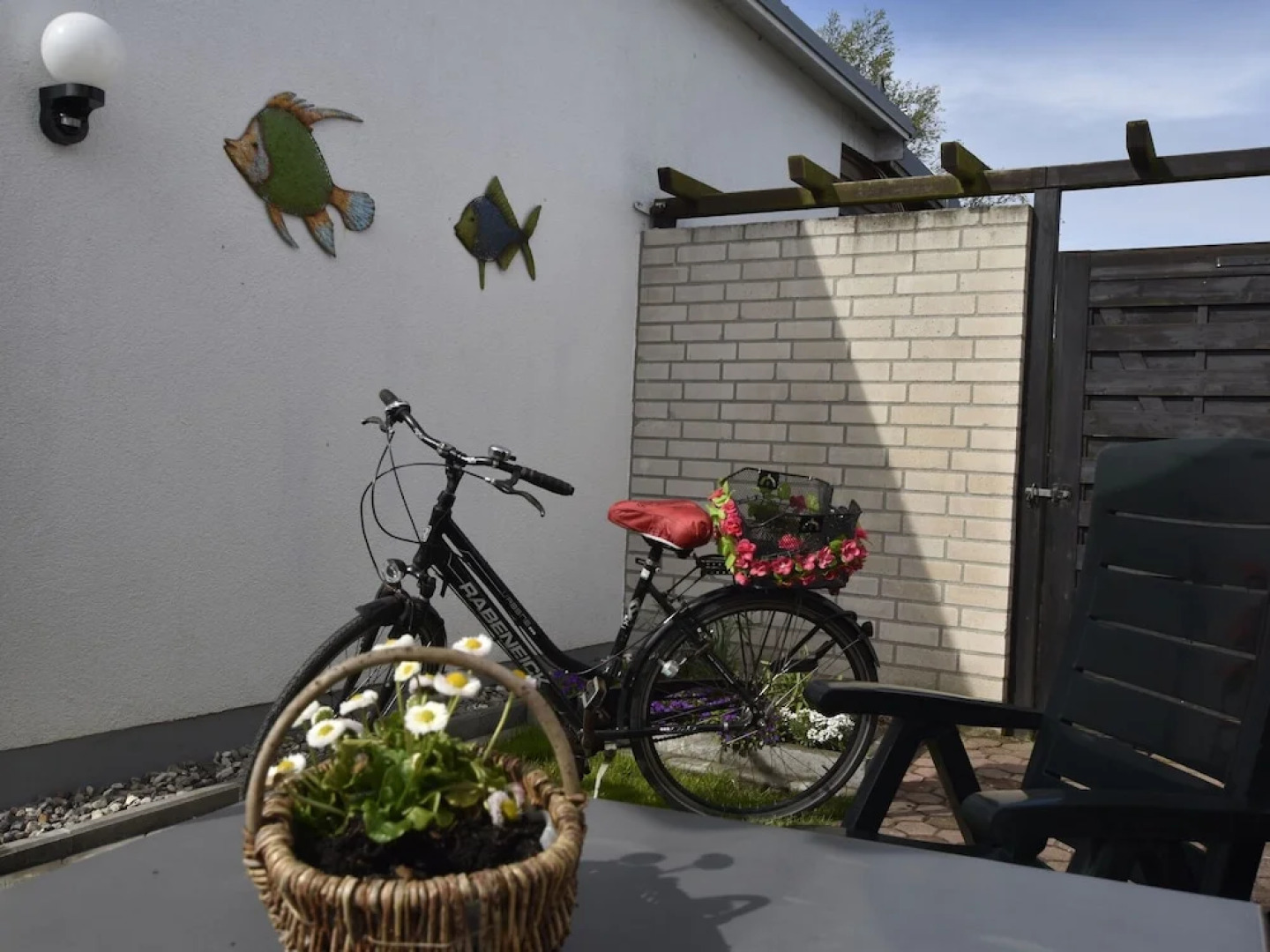 Delightful Apartment With Terrace, Parasol, Garden Furniture