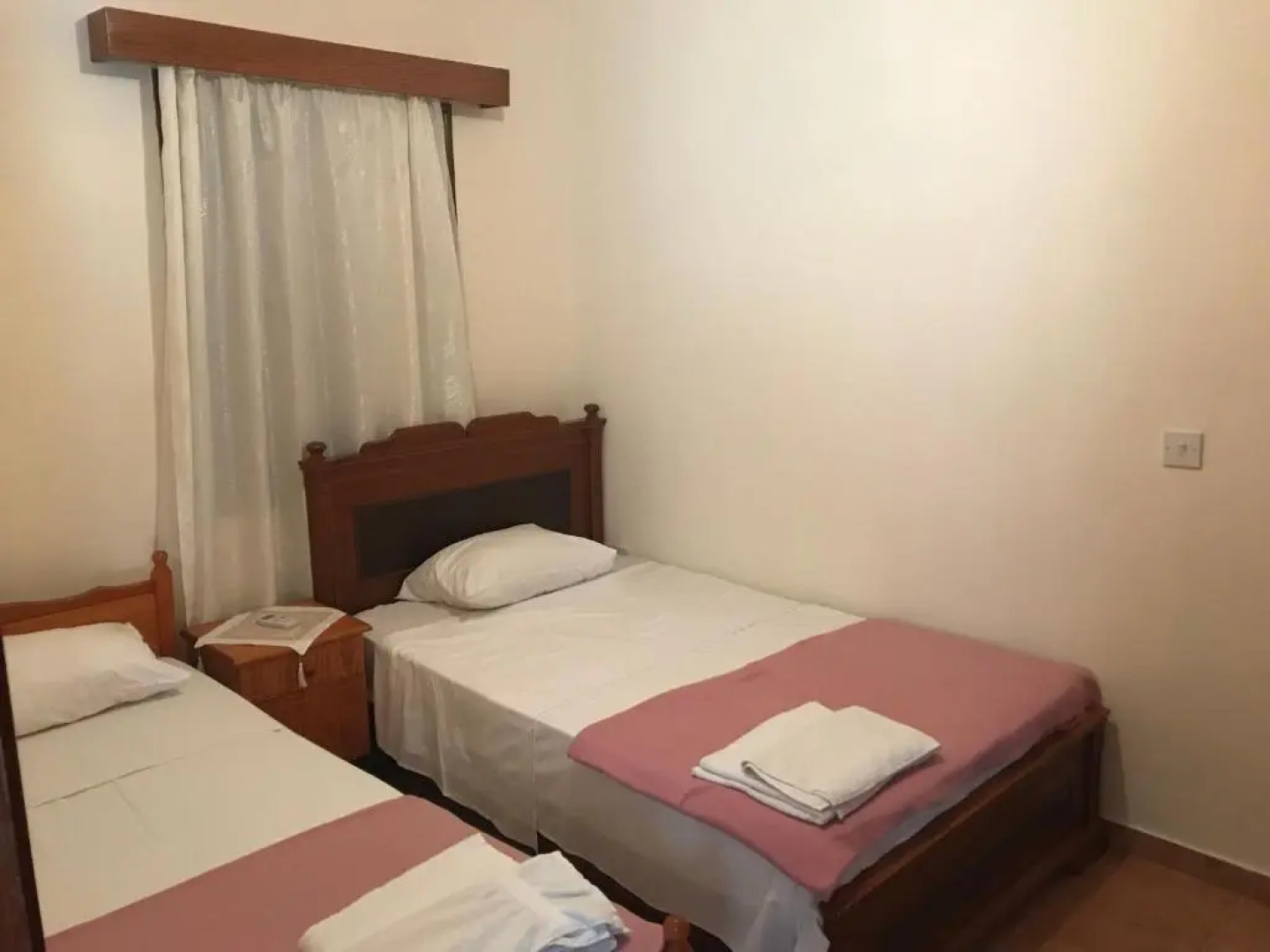 Pomos Small Sunny House