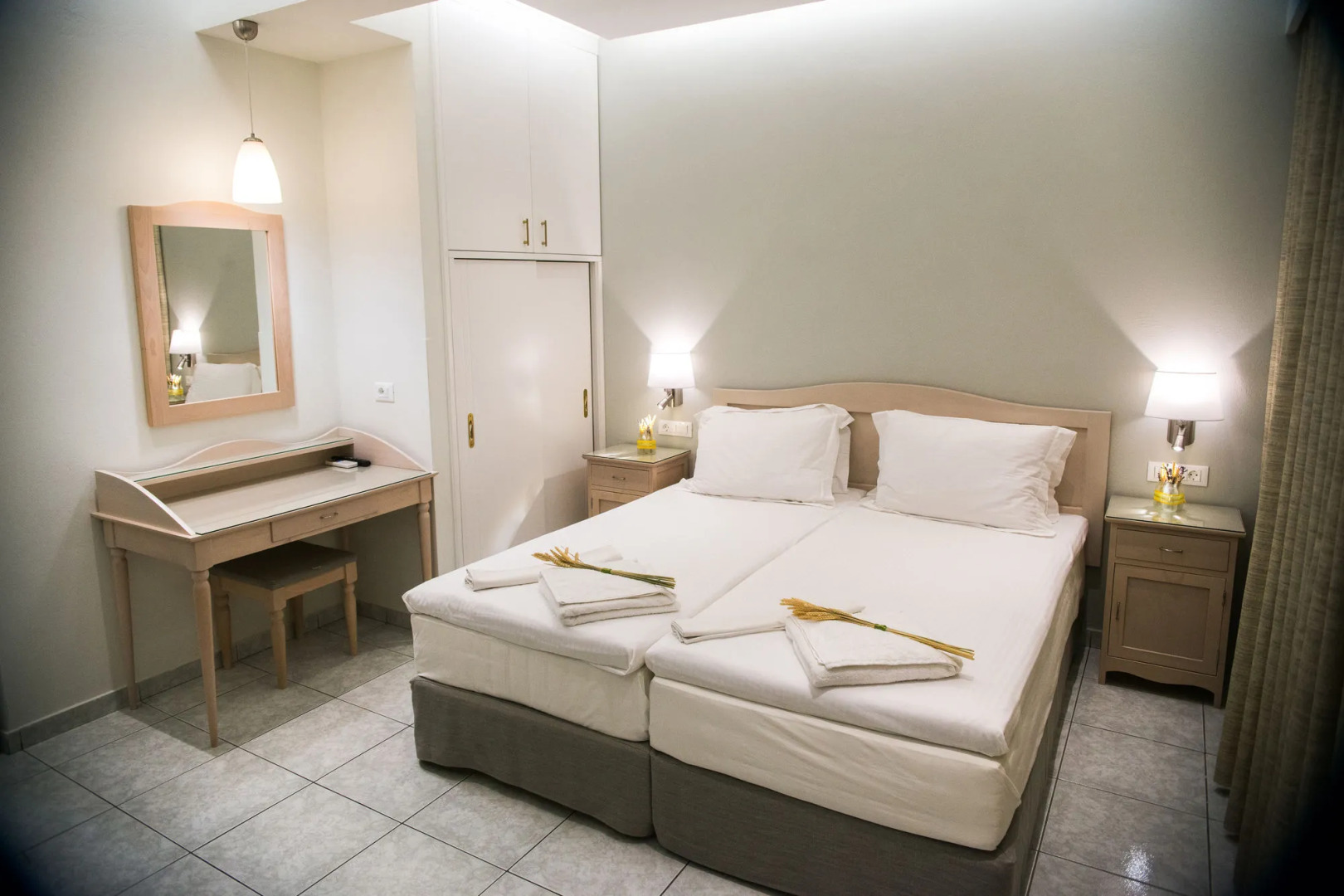 Maria Plomari Apartments