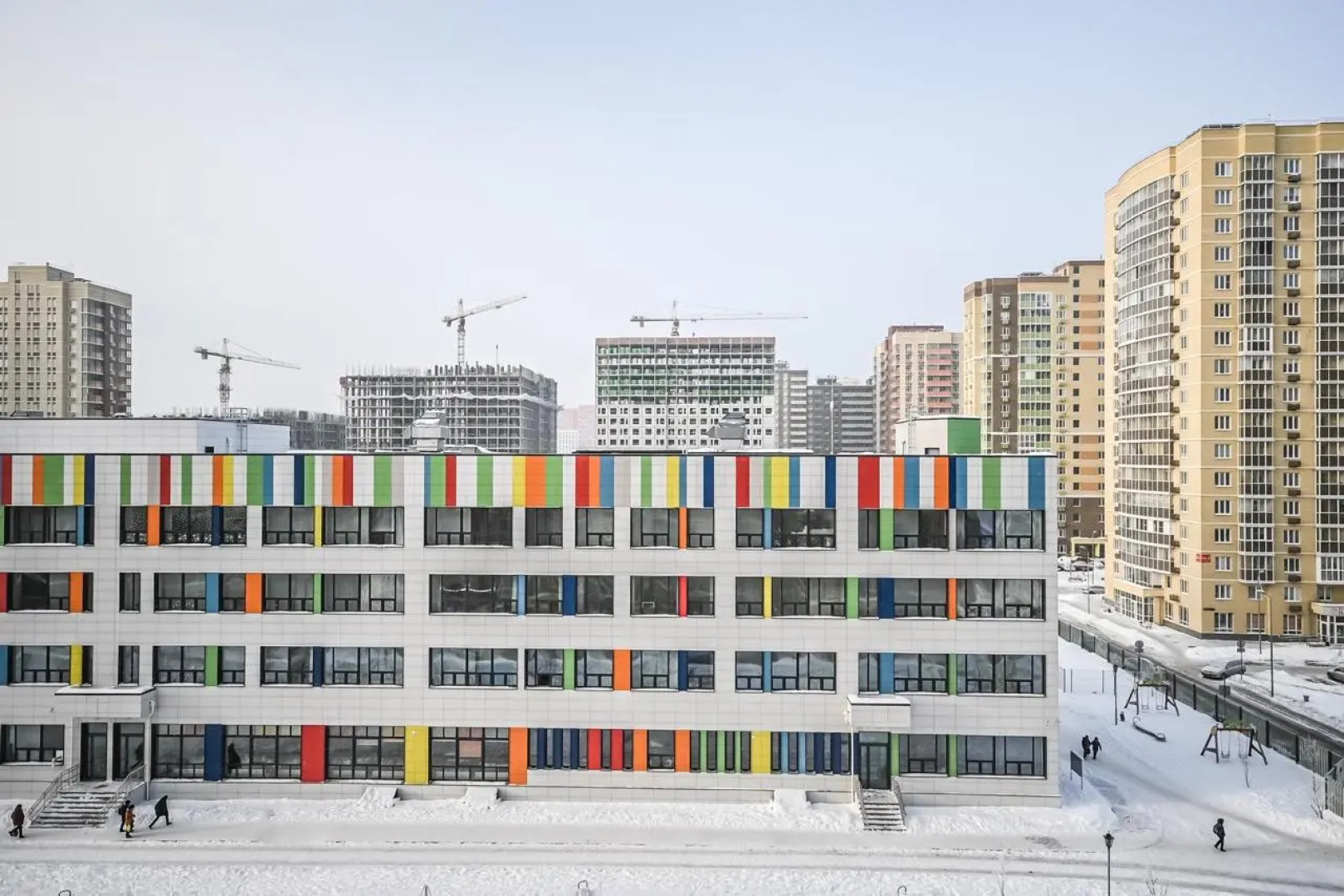 Погостим на улице Вертолетная 48