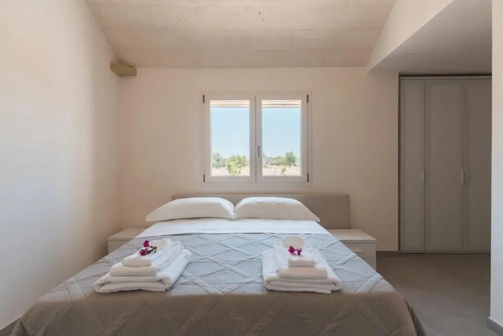 Lamia Flora con Piscina Privata