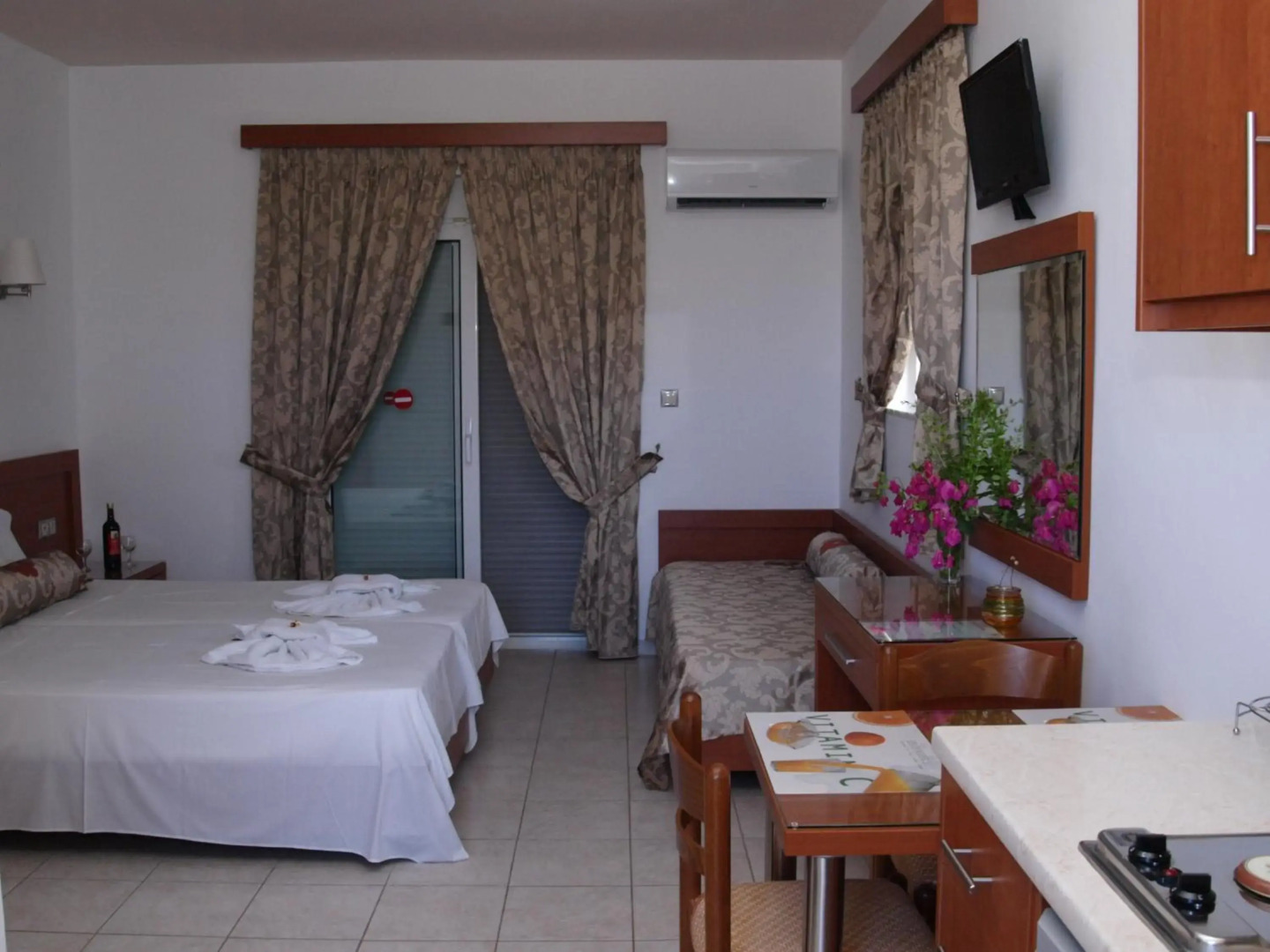 Pauls Garden Studios