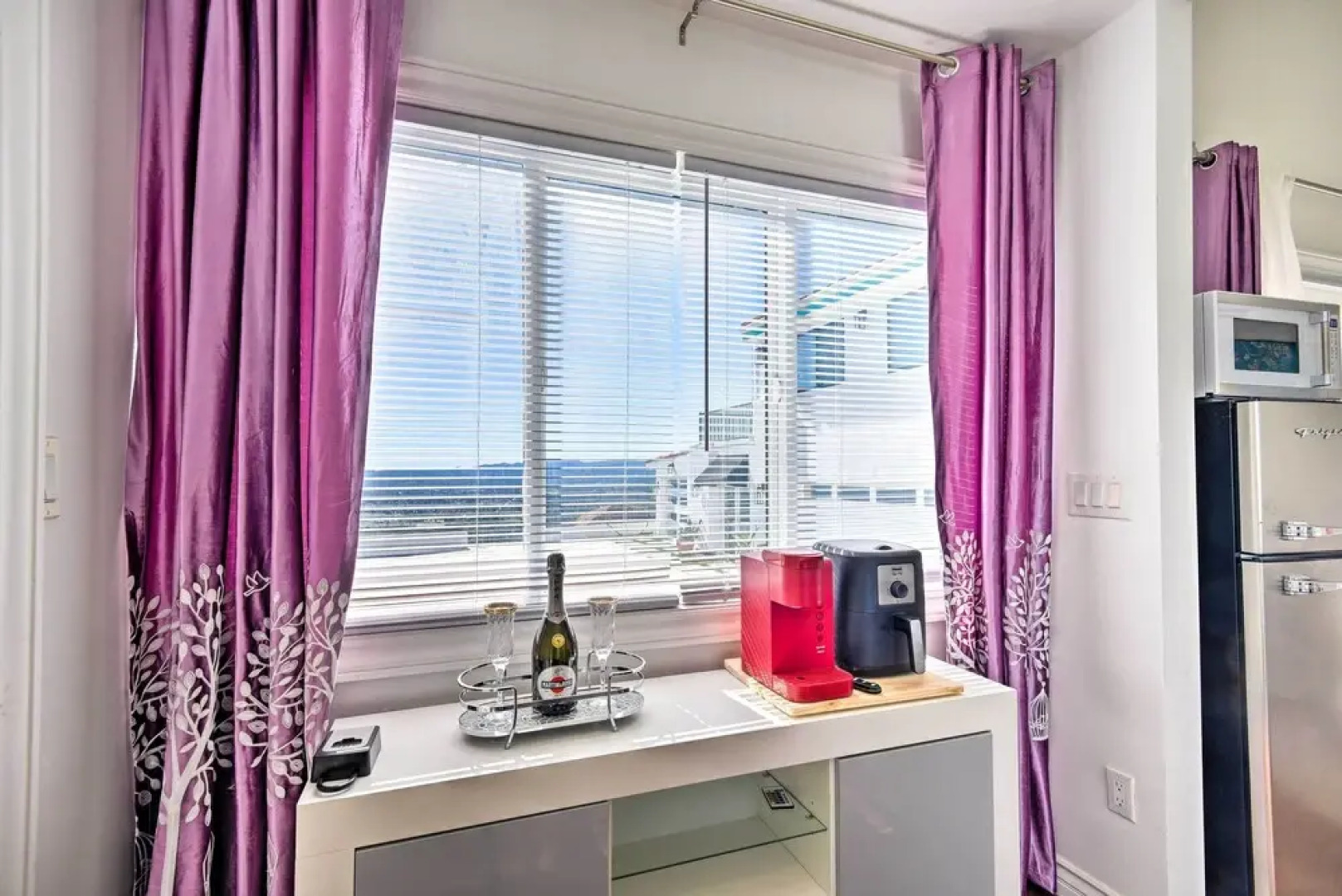 Chatsworth Studio w/ Mountain Views!