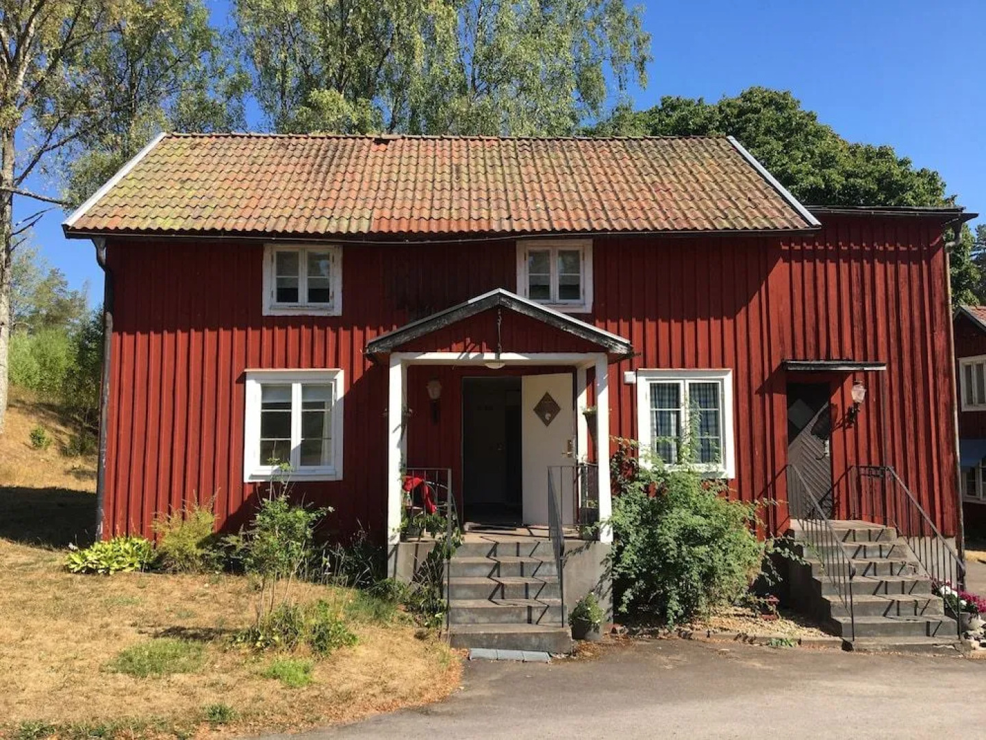 Cafe Sergel Bed & Breakfast