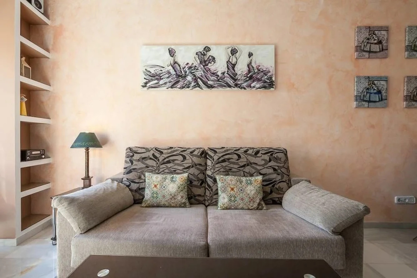 Bonito Piso Junto al Rio