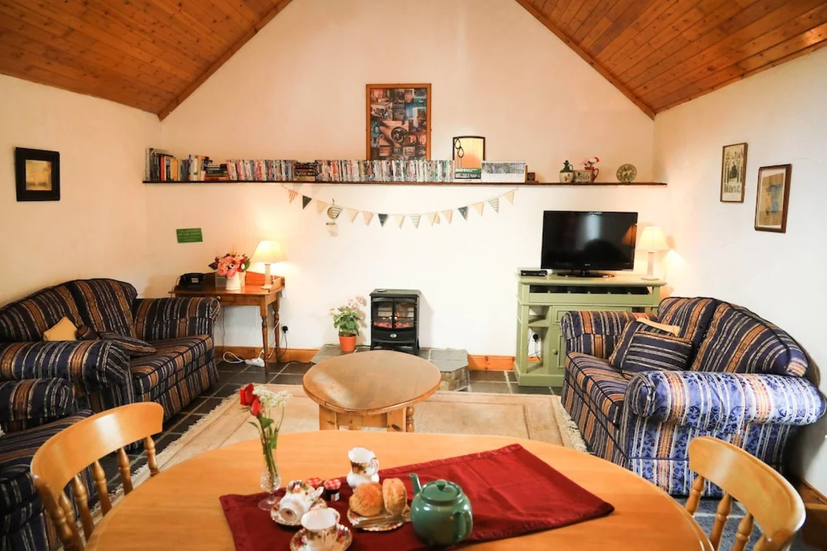 2 Bedroom Cottage Wisteria Cottage in Ballyconnell