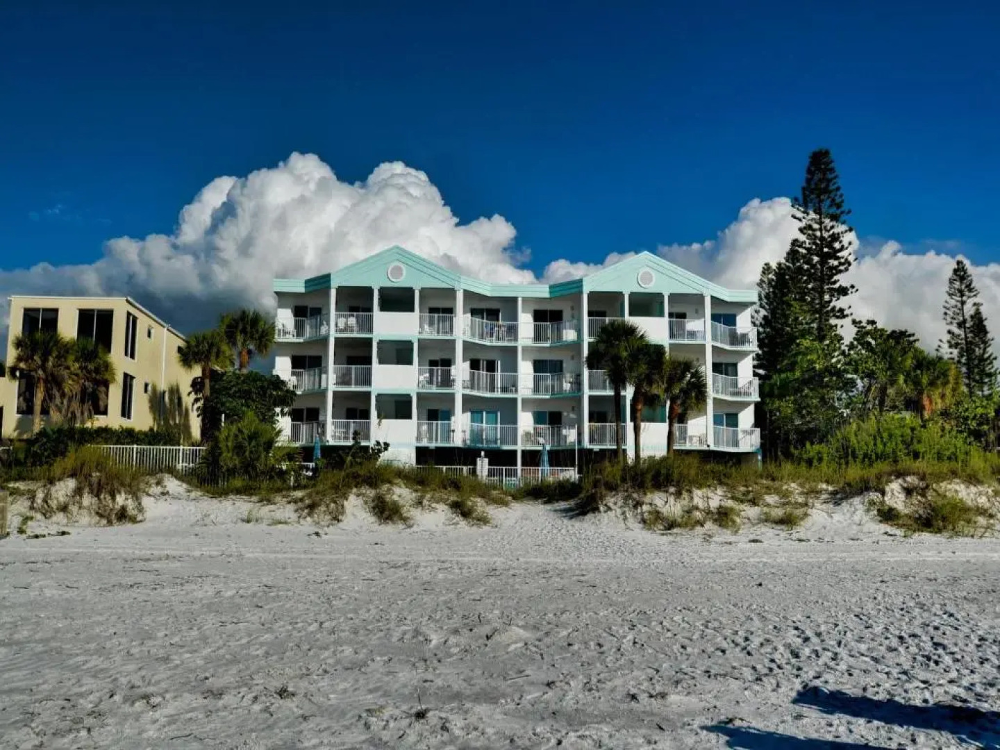 West Coast Vista 3E Bay View Condo 442