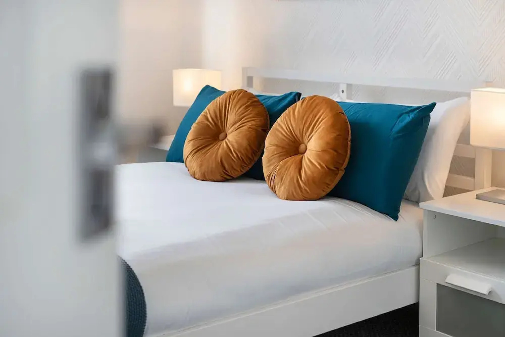 Free Parking - 2 Bedroom Flat