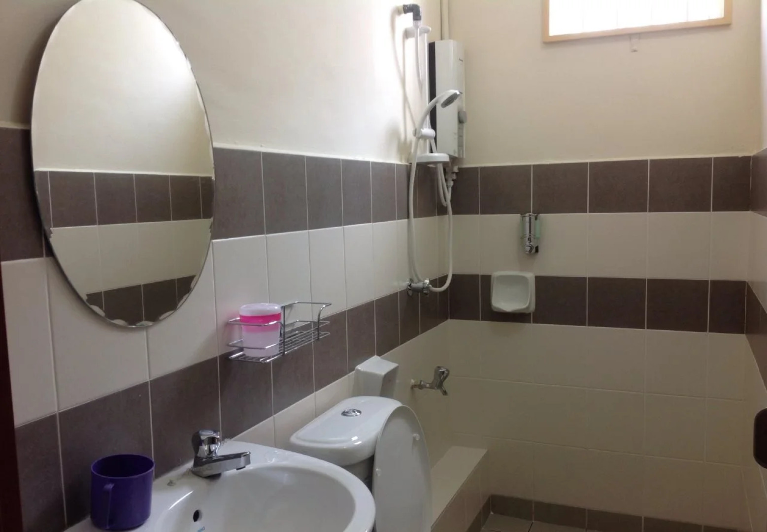 KK Holiday Suites Apartment