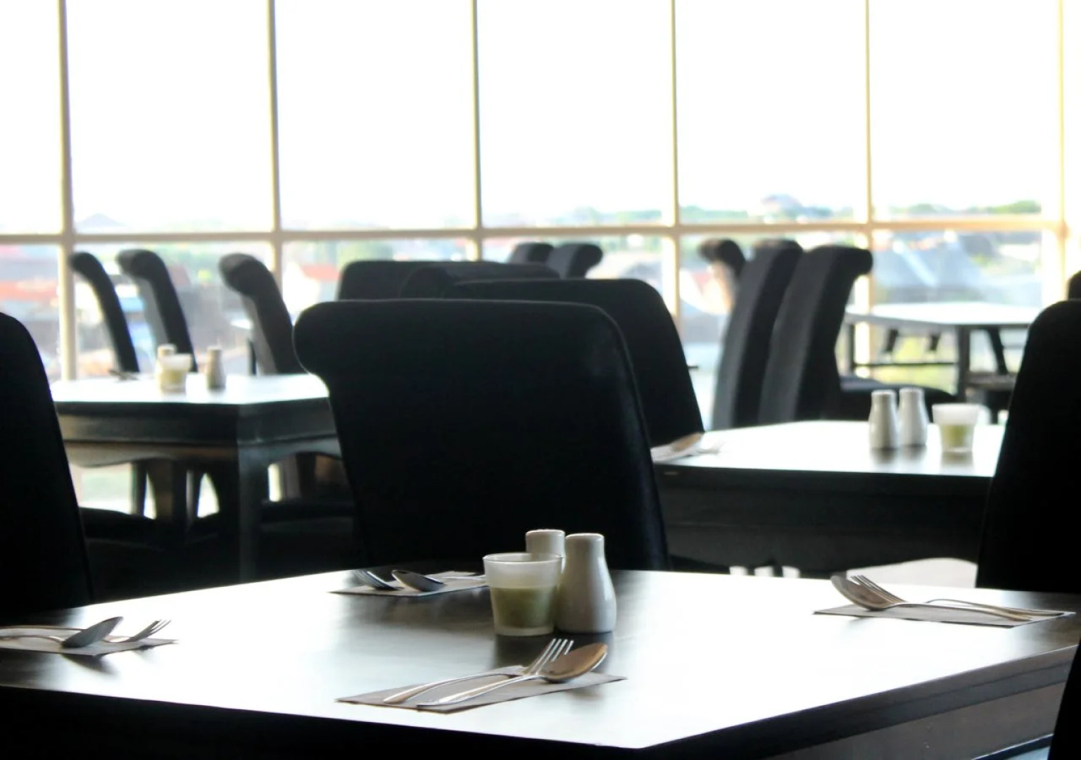 Hotel Gunawangsa MERR