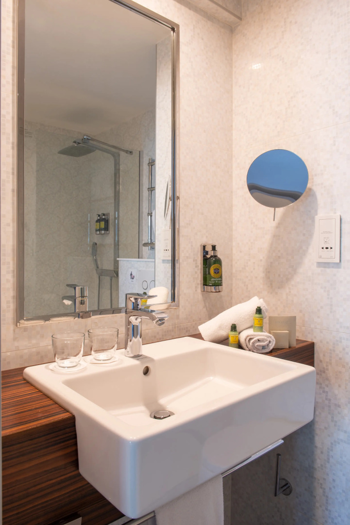 Le Parisis Paris Tour Eiffel