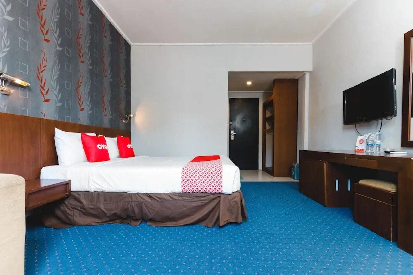 Capital O 2009 Hotel Charisma Marine