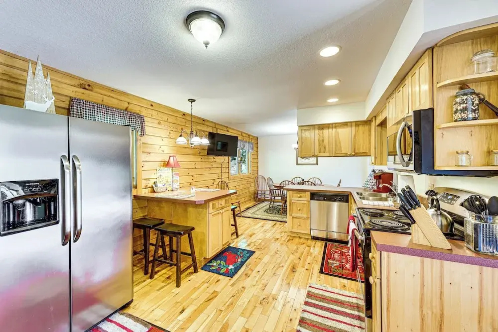 Deck & Mtn Views: Log Cabin By Snowshoe Mountain!