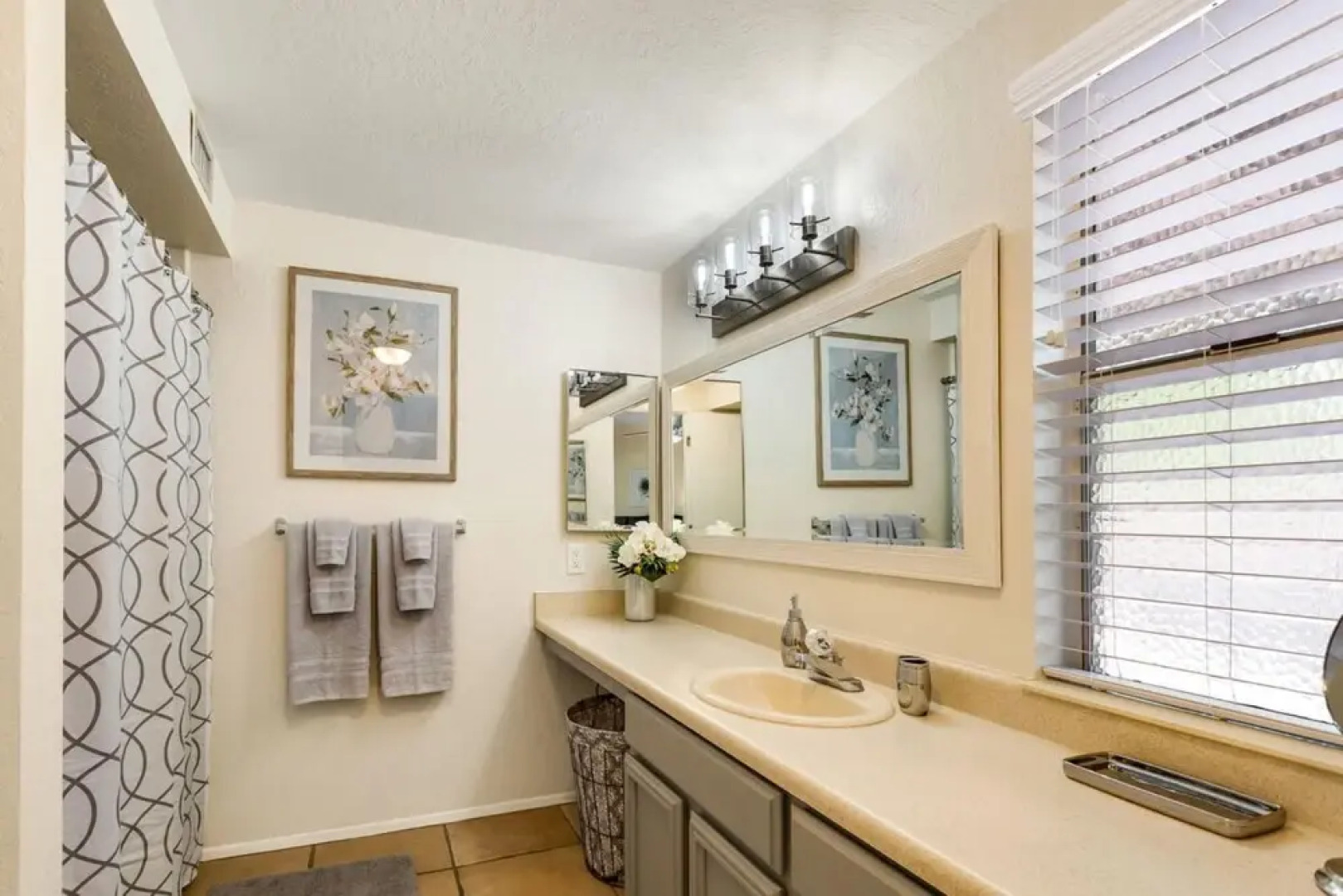 Catalina Del Oro By Casago